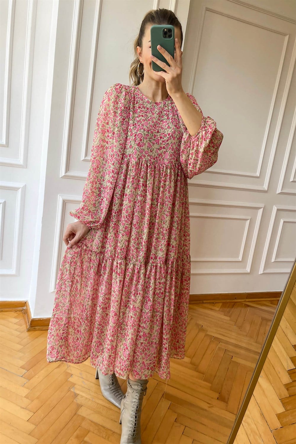 Pembe Çiçek Desenli Astarlı Şifon Elbise