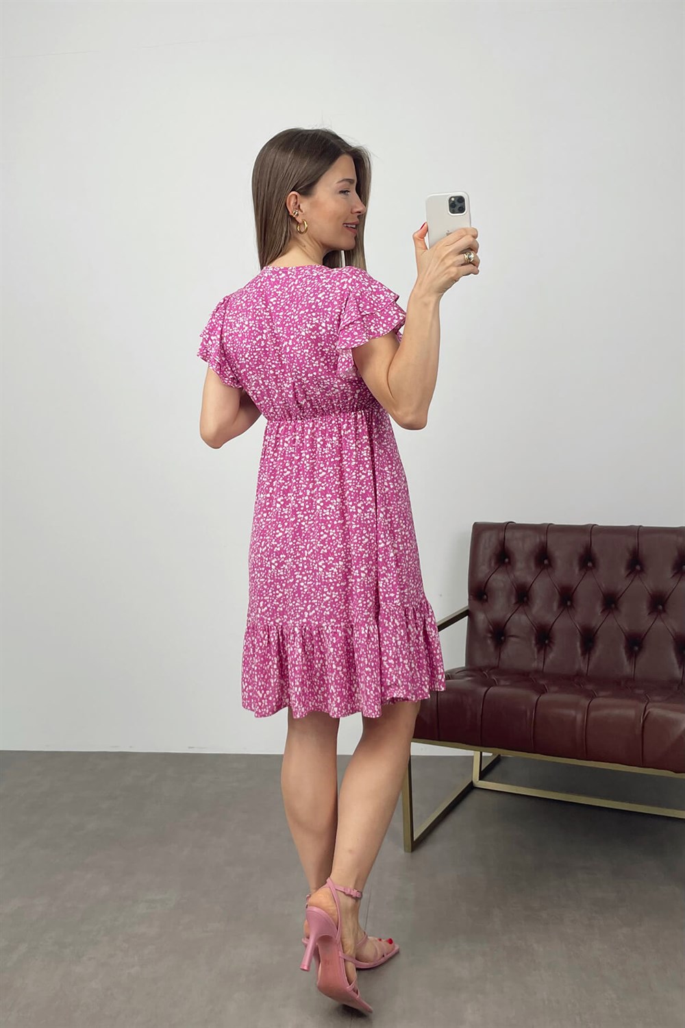 Pembe Kolları Volanlı Kruvaze Elbise