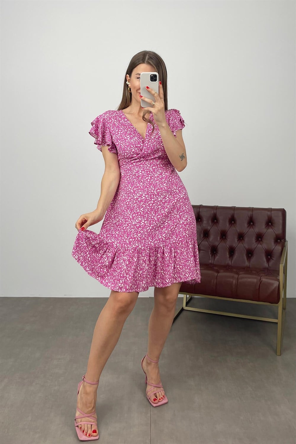 Pembe Kolları Volanlı Kruvaze Elbise