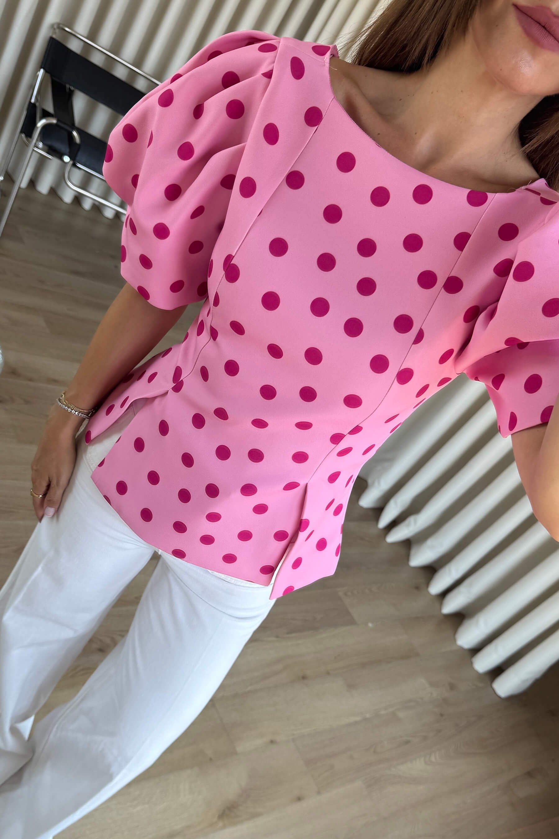 Pembe Puantiye Desenli Balon Kol Bluz