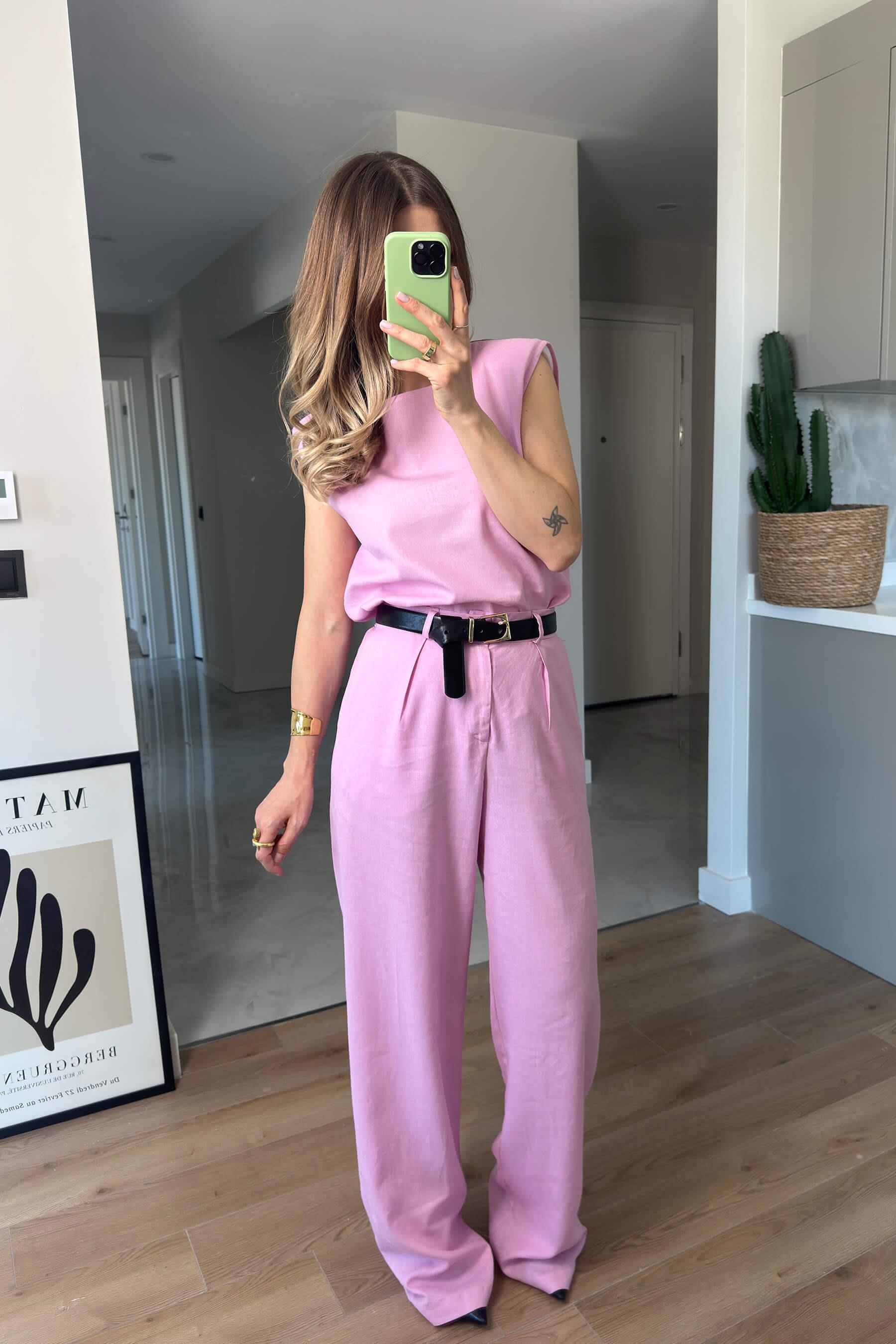 Pembe Vatkalı Kolsuz Keten Bluz Pantolon Takım