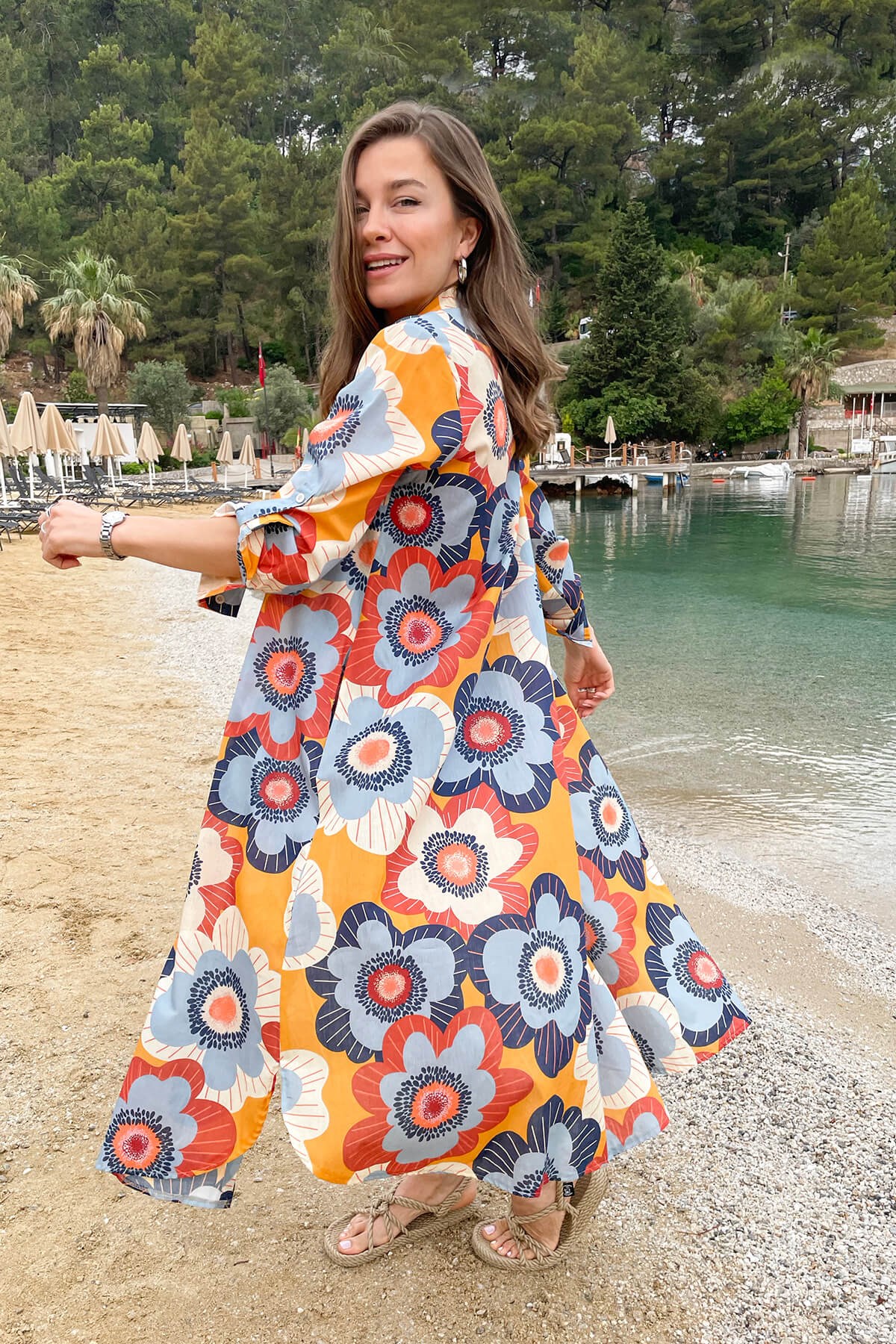Renkli Çiçek Desenli Kimono