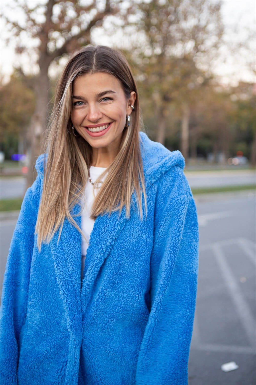 Saks Mavisi Astarlı Peluş Kaban