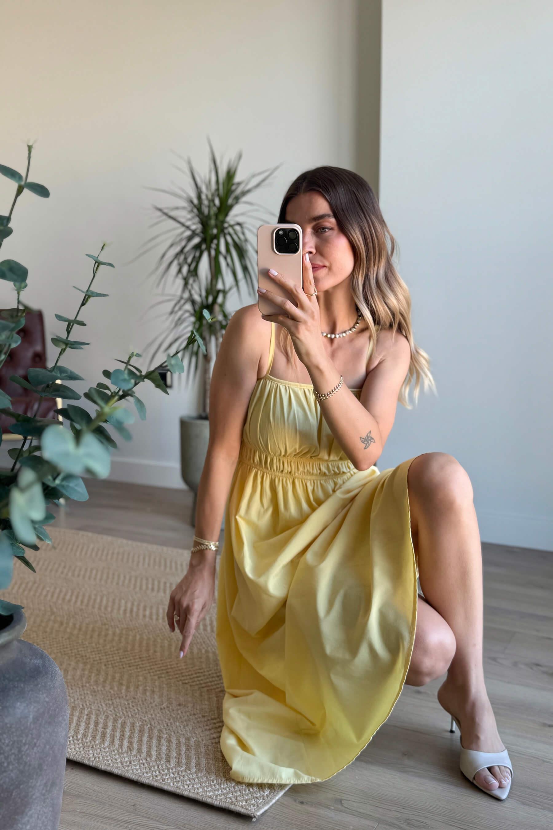 Sarı Askılı Önü Gipeli Elbise