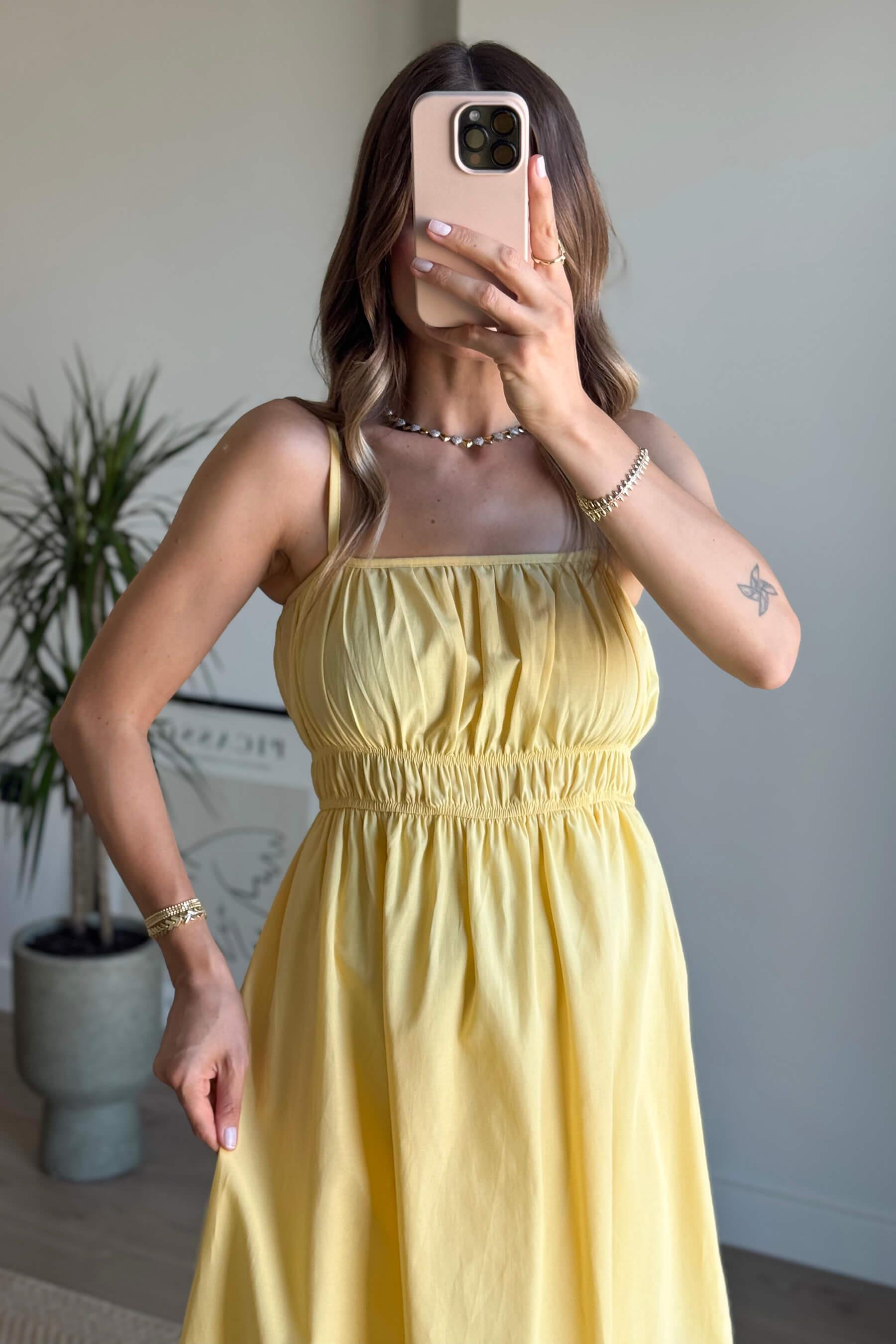 Sarı Askılı Önü Gipeli Elbise