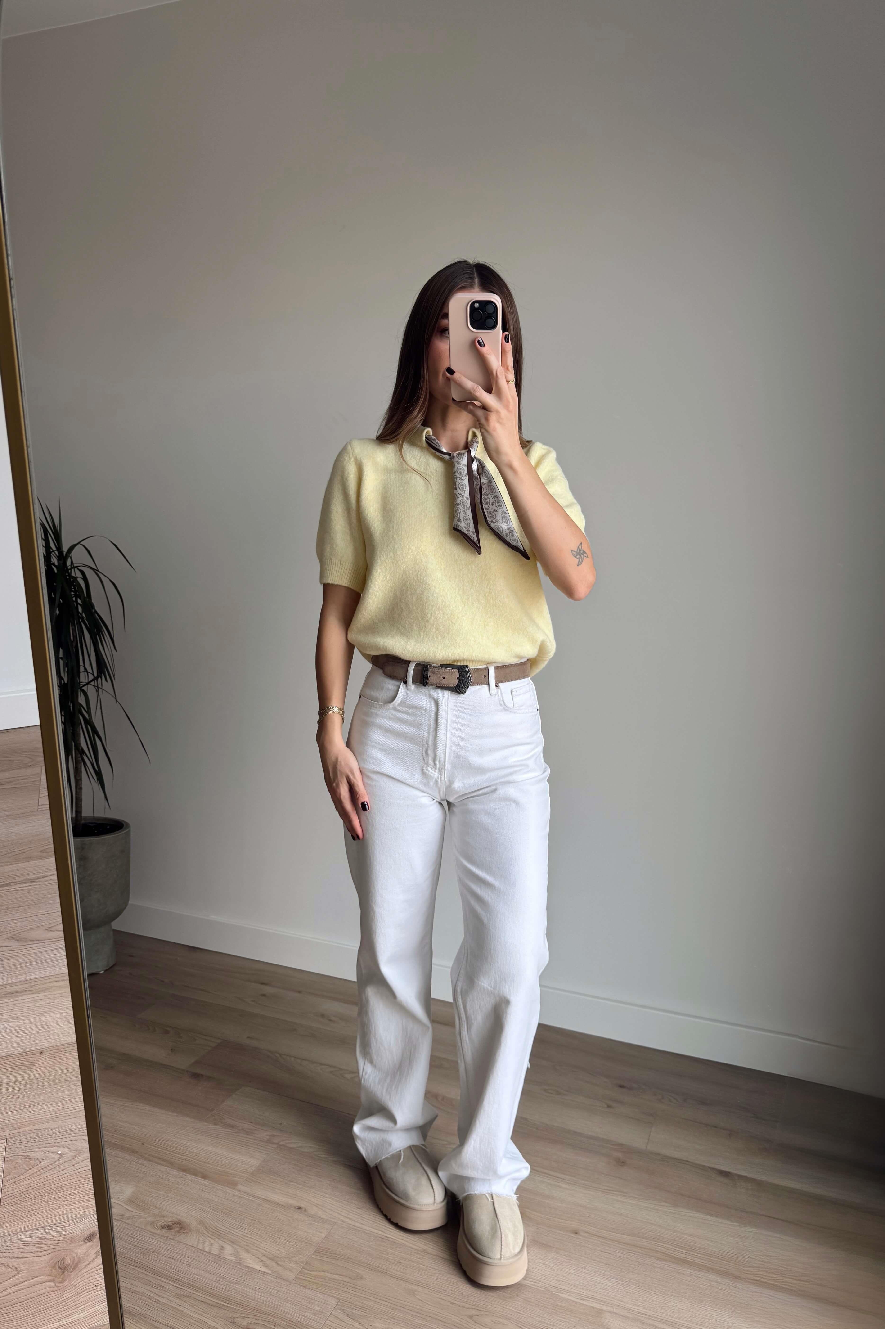 Sarı Kahve Fularlı Kısa Kollu Yün Karışımlı Kazak