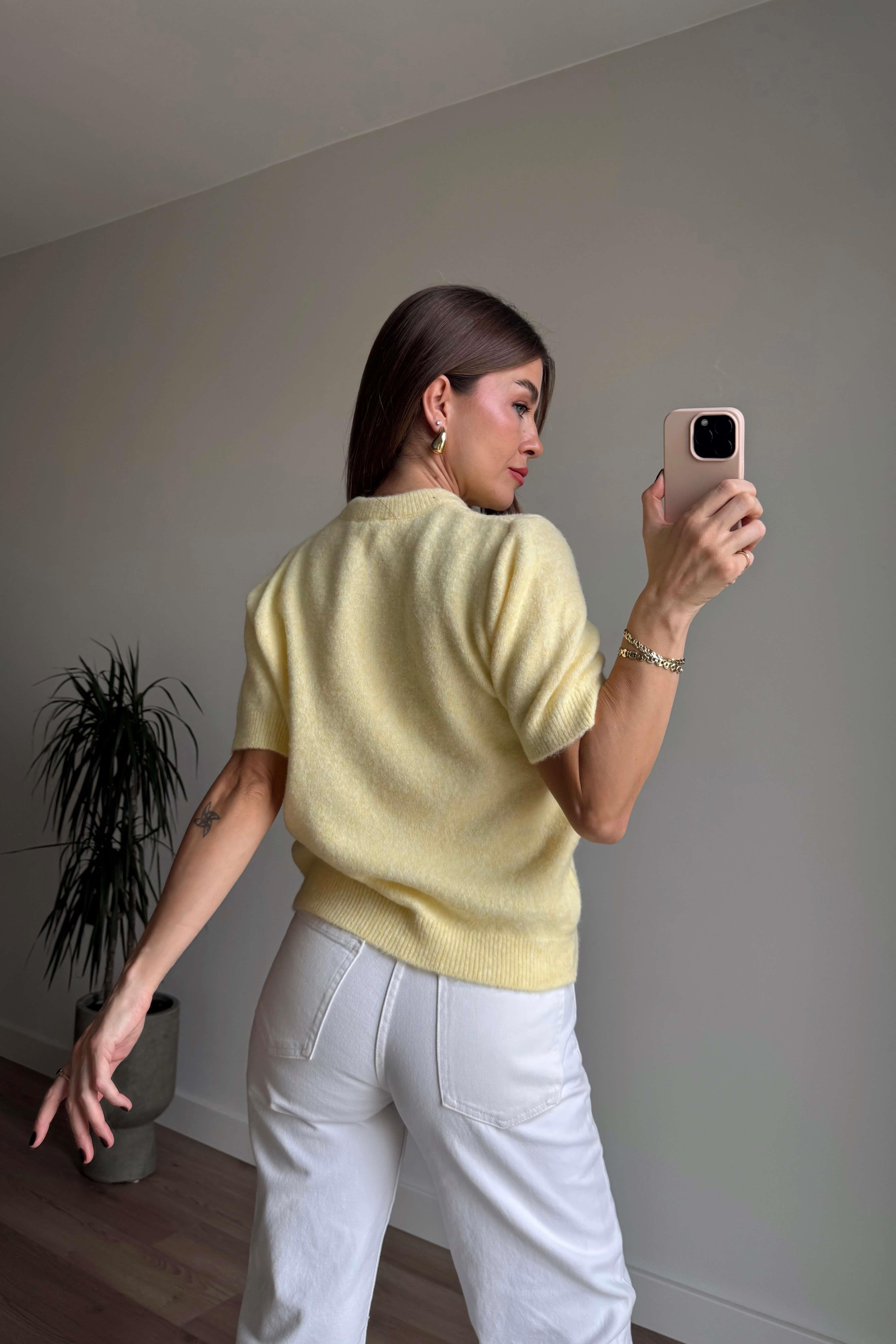 Sarı Kahve Fularlı Kısa Kollu Yün Karışımlı Kazak