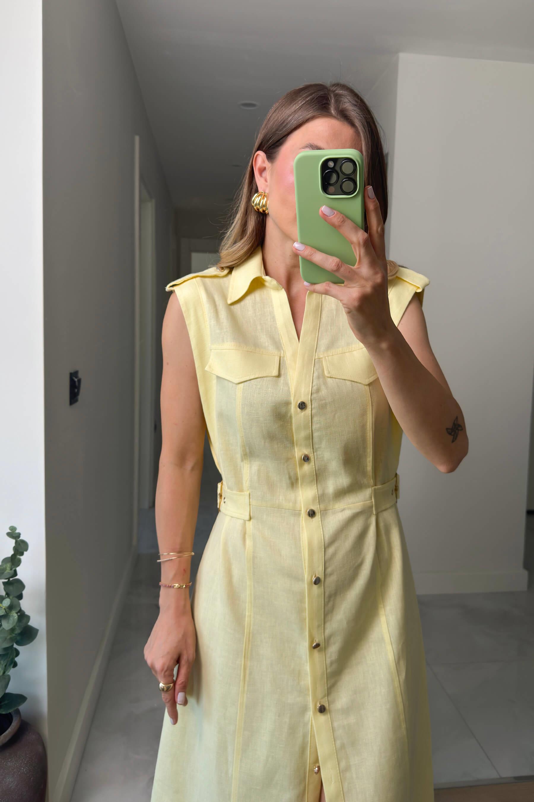 Sarı Kemer Detaylı Keten Gömlek Elbise