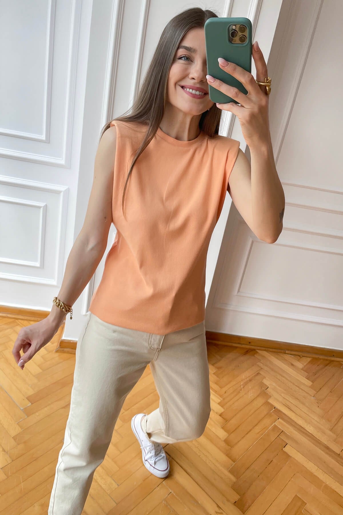 Şeftali Kolsuz Vatkalı T-Shirt