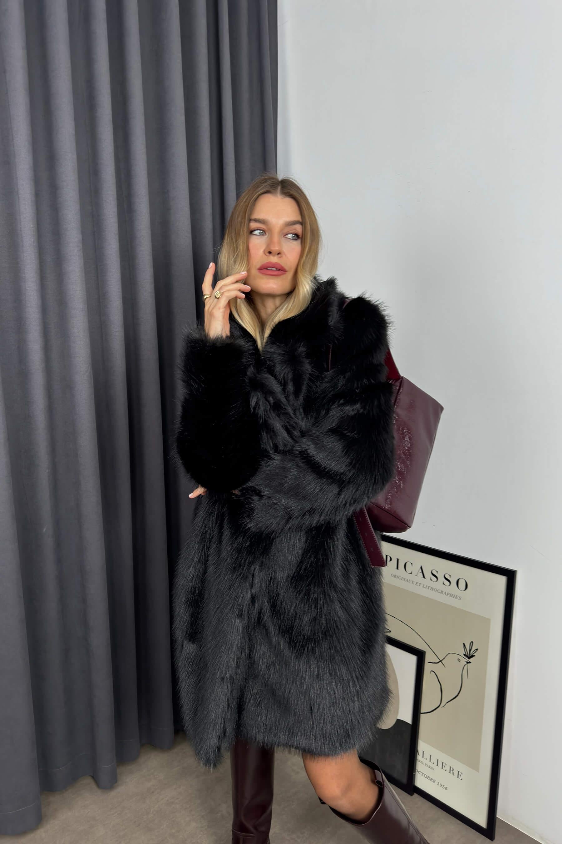 Siyah Astarlı Oversize Premium Kürk Kaban
