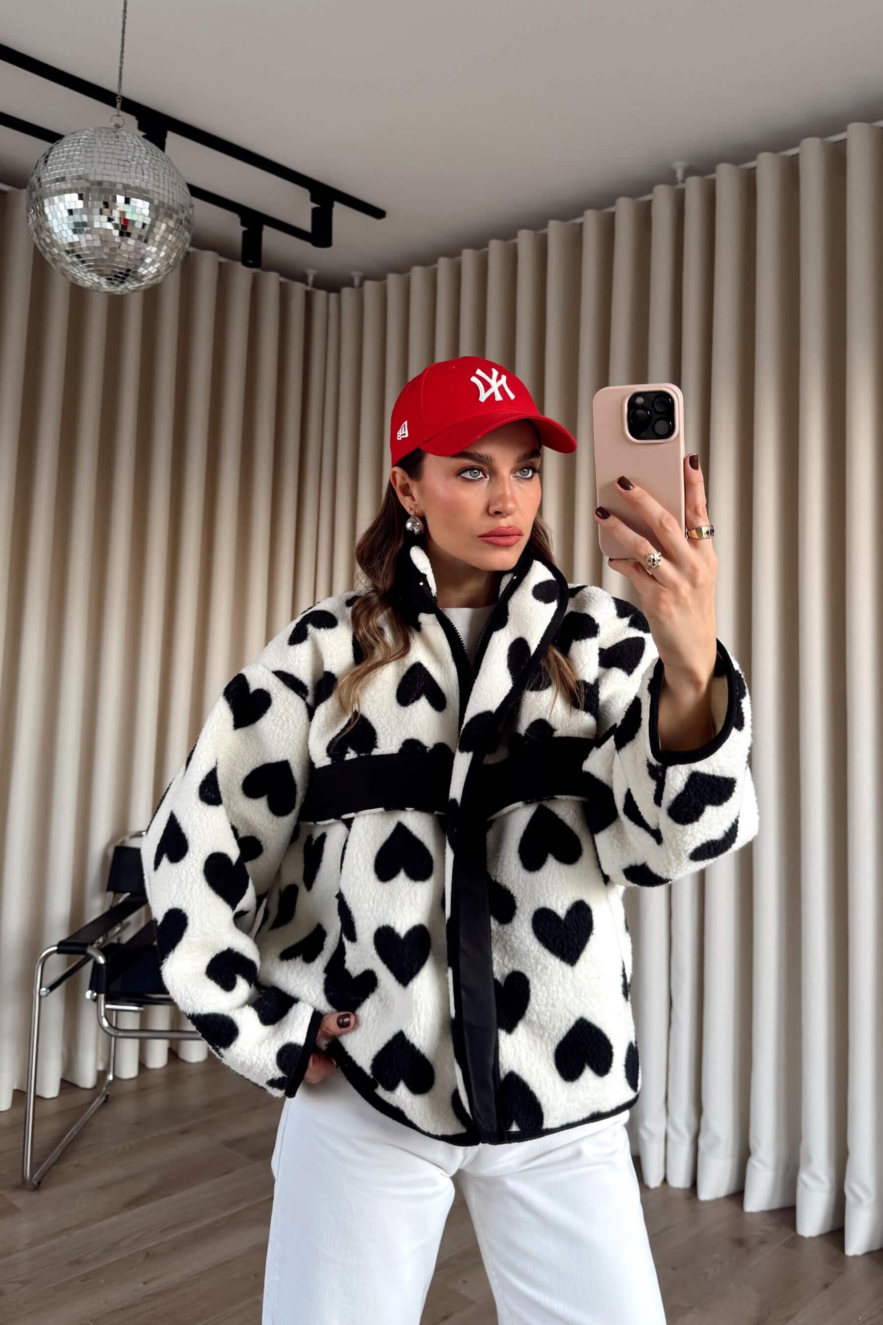 Siyah Bej Kalp Desenli Fermuarlı Oversize Peluş Sweatshirt