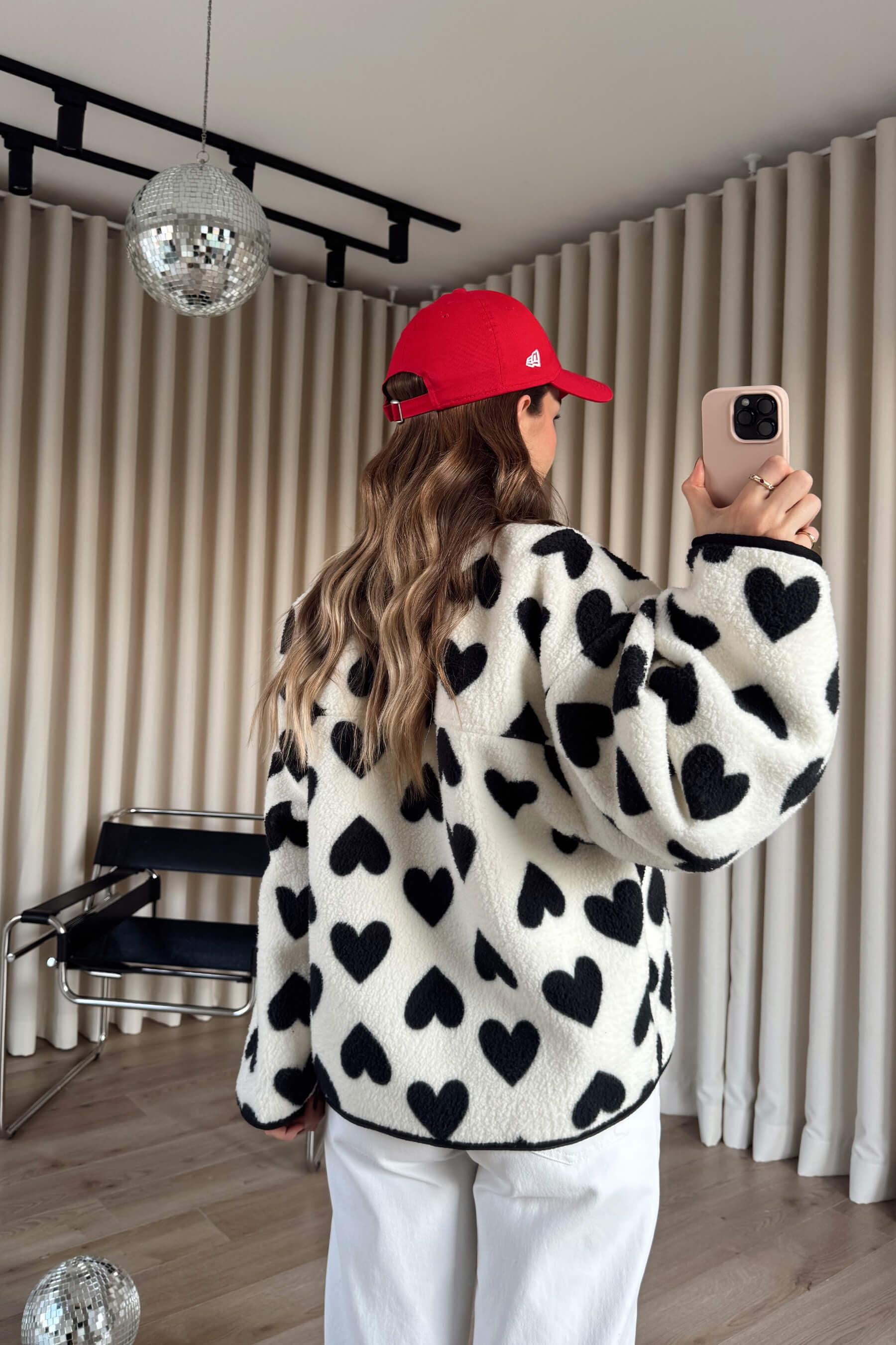Siyah Bej Kalp Desenli Fermuarlı Oversize Peluş Sweatshirt