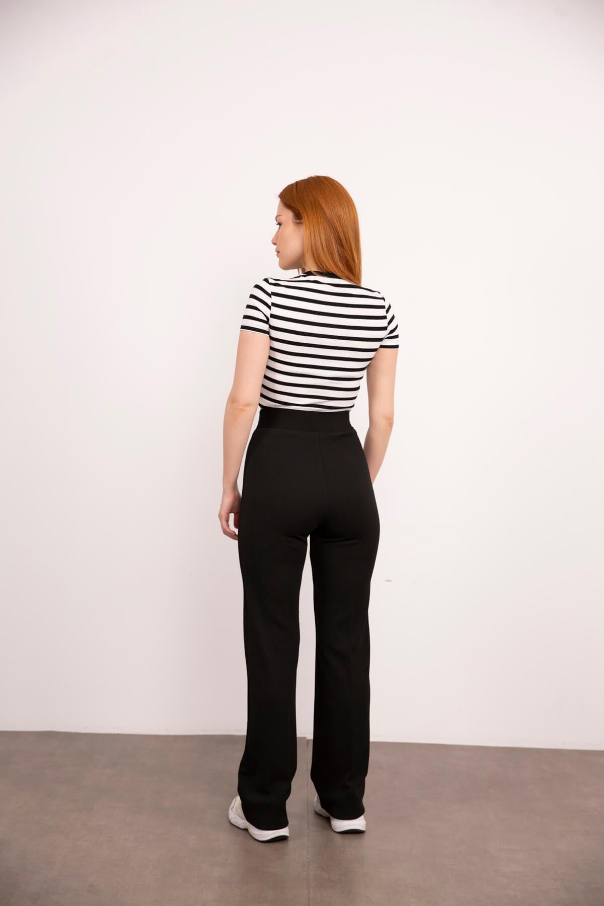 Siyah Beyaz Çizgili Bisiklet Yaka Crop T-Shirt