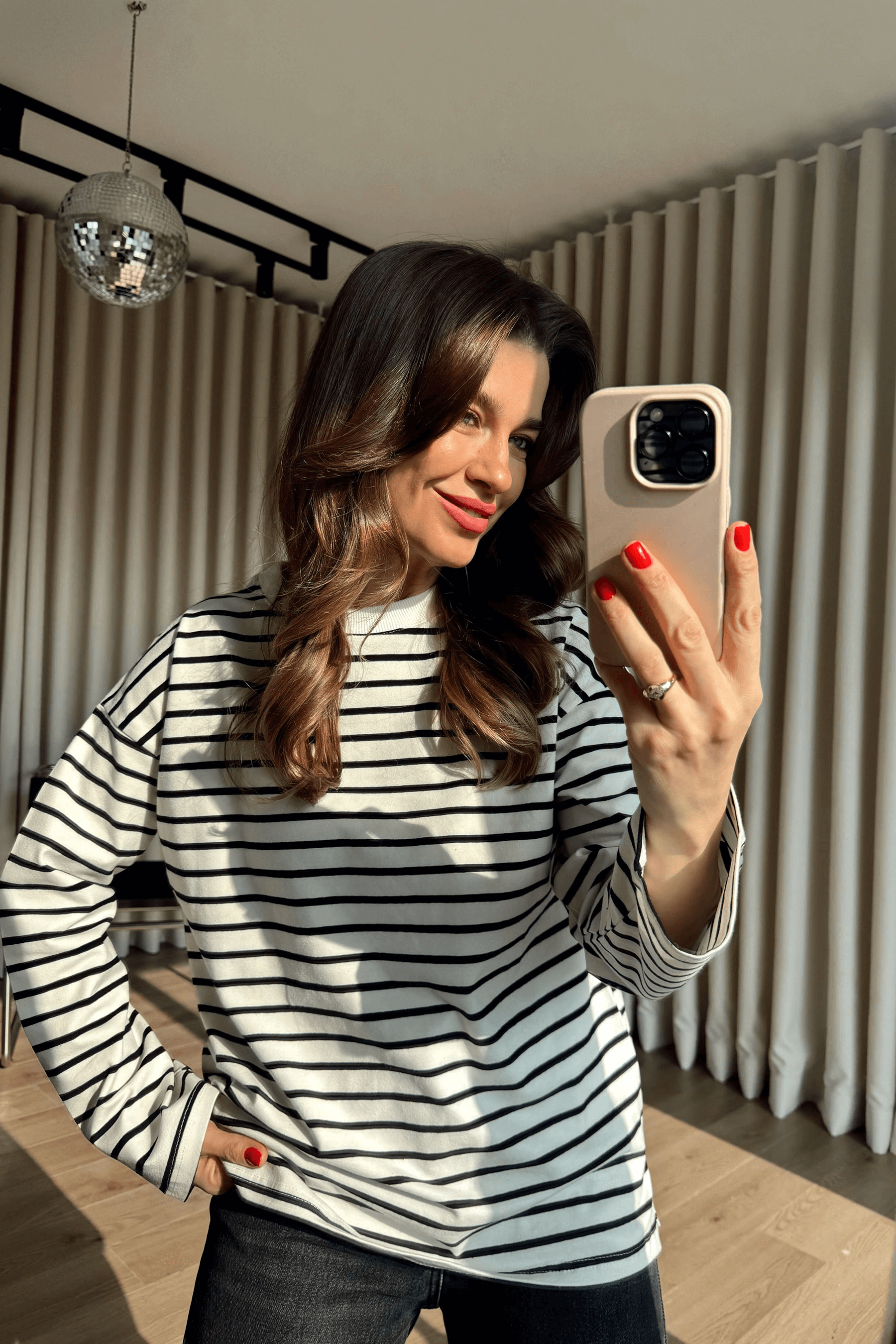 Siyah Beyaz Çizgili Bisiklet Yaka Premium İnce Sweat