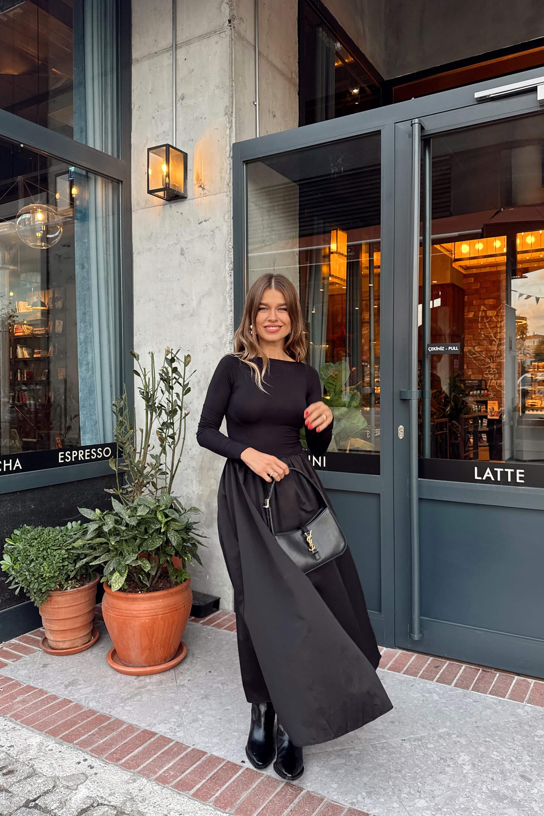 Siyah Çan Model Poplin Elbise