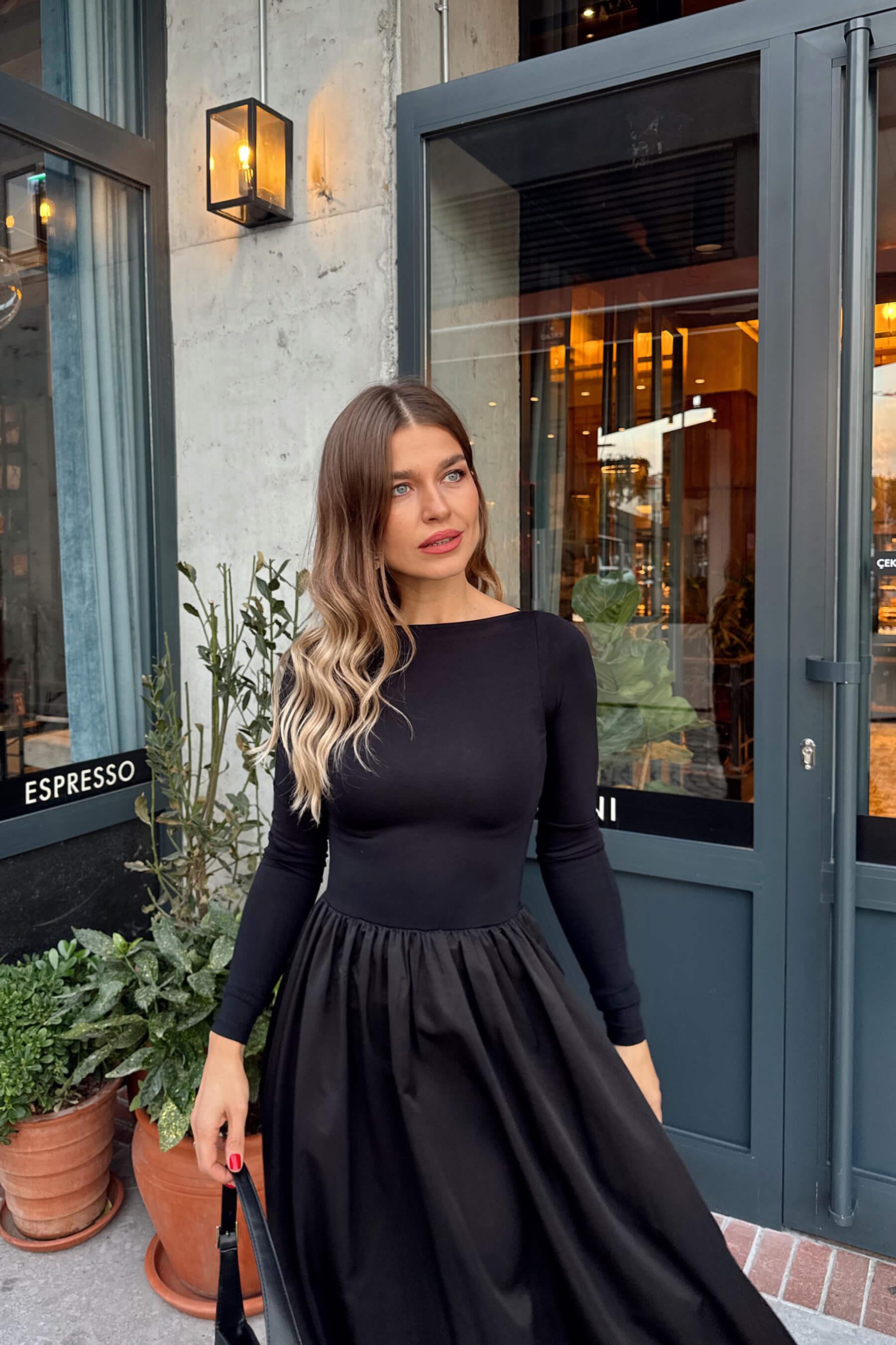 Siyah Çan Model Poplin Elbise