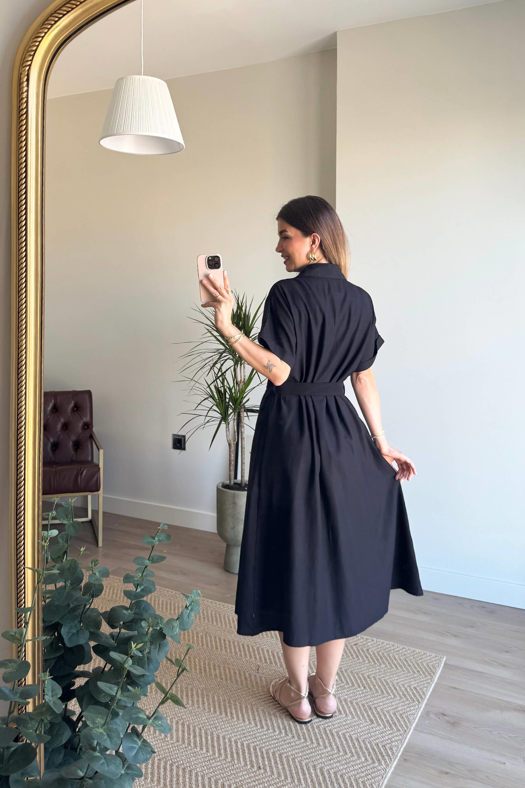 Siyah Cep Detaylı Ahşap Kemerli Gabardin Keten Görünümlü Gömlek Elbise