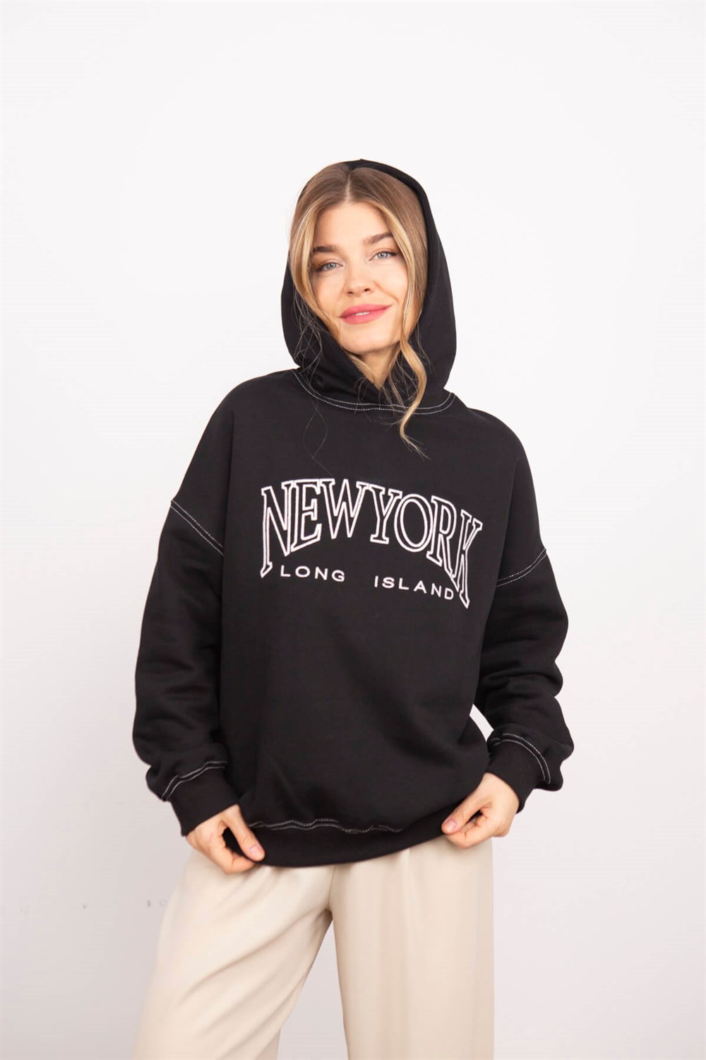Siyah Dikişli Kapüşonlu New York Sweatshirt