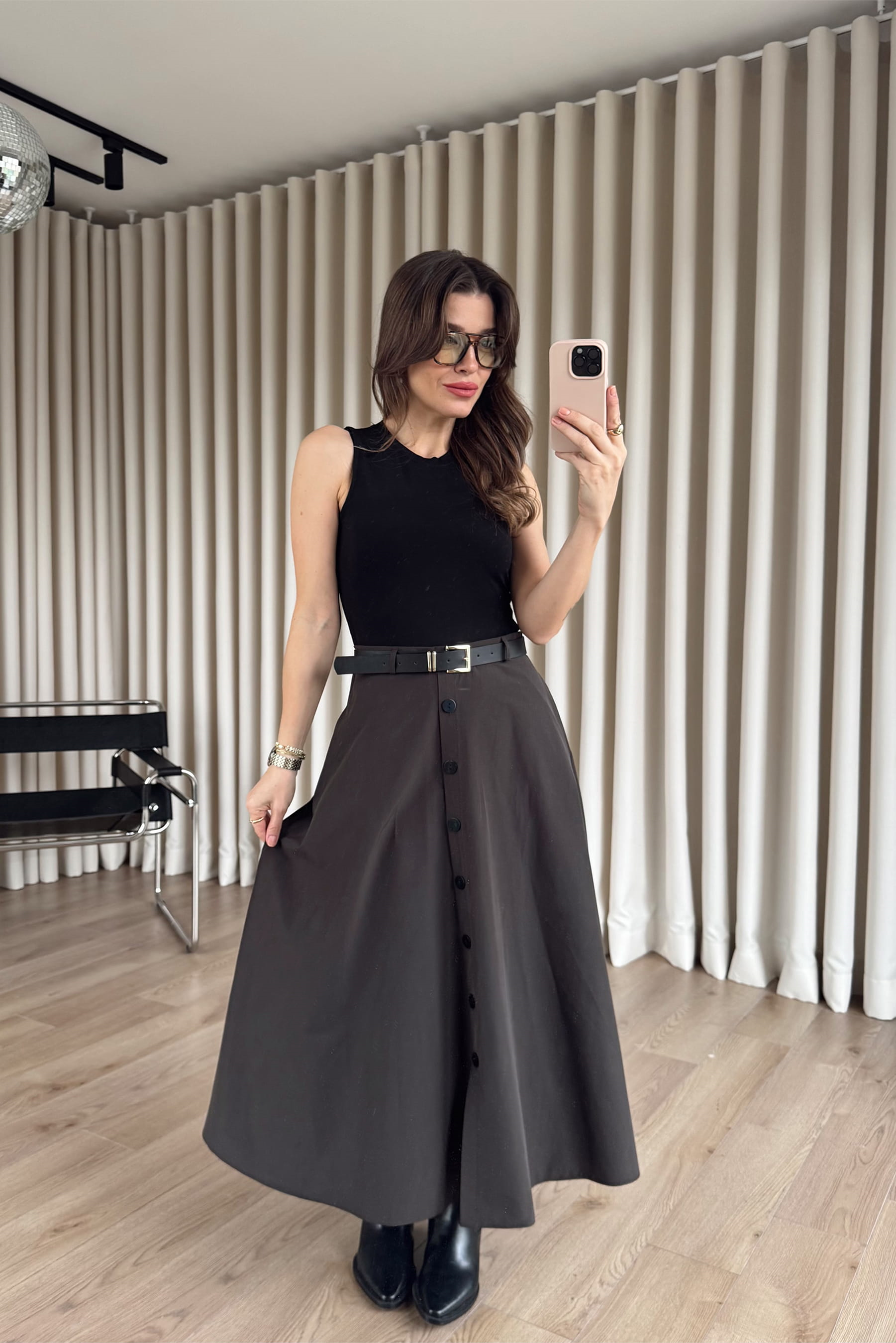 Siyah Kahve Etekten Düğme Detaylı Kemerli Poplin Elbise