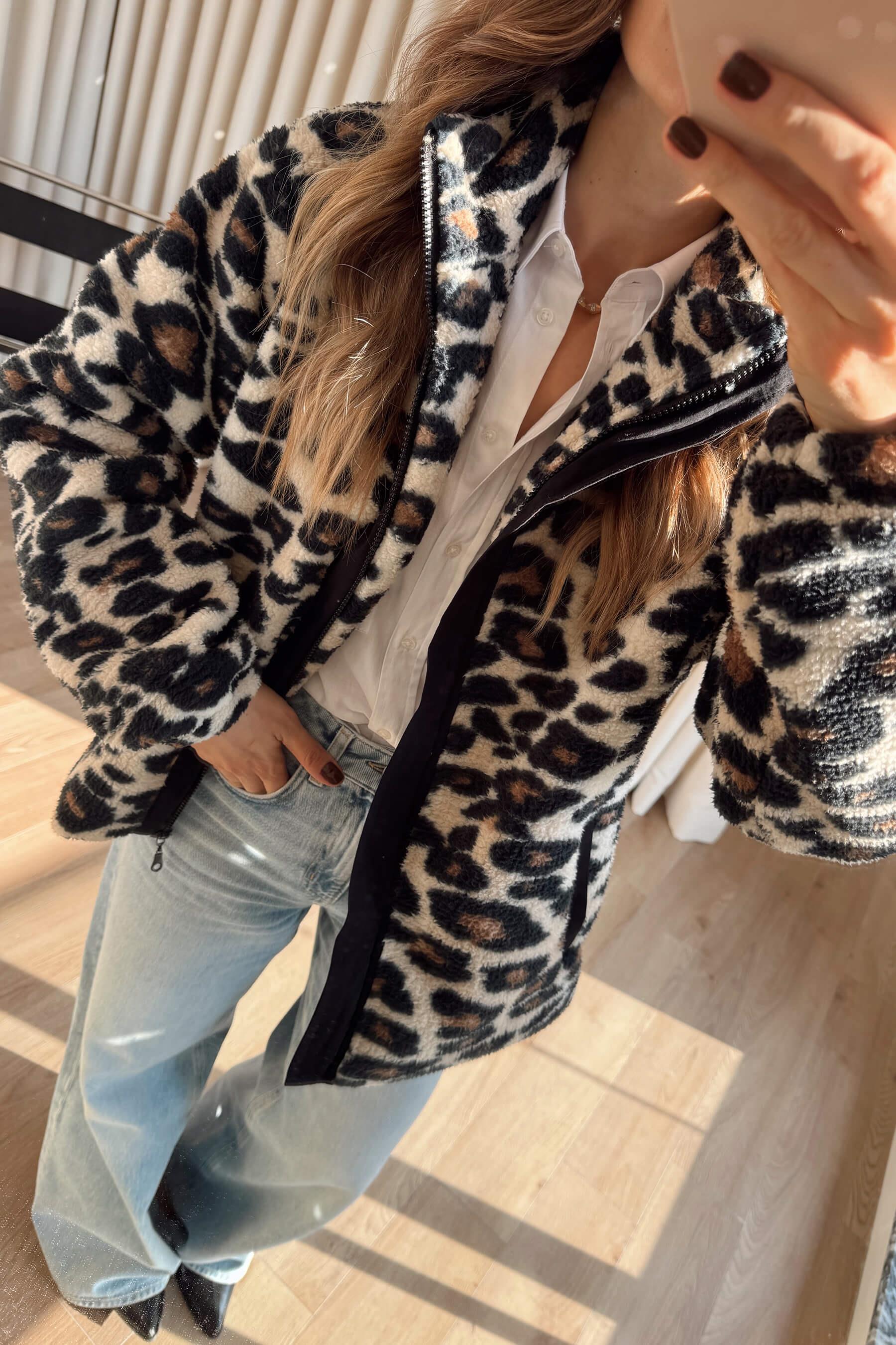 Siyah Leopar Desenli Astarlı Fermuarlı Oversize Peluş Sweatshirt