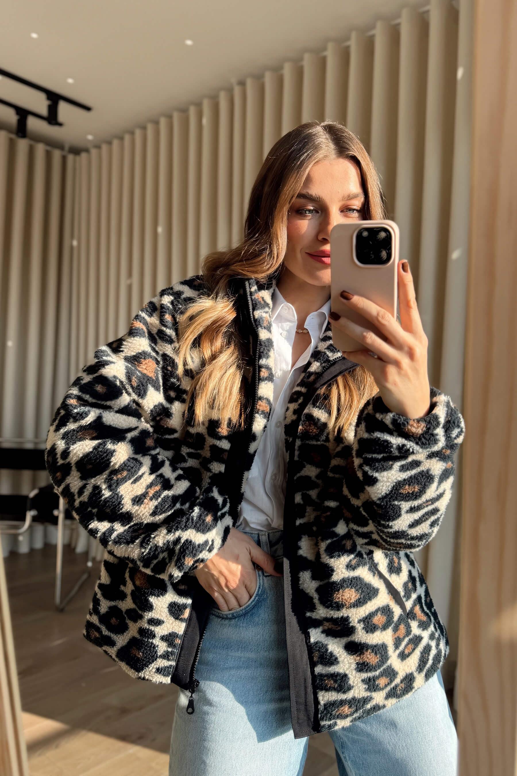 Siyah Leopar Desenli Astarlı Fermuarlı Oversize Peluş Sweatshirt