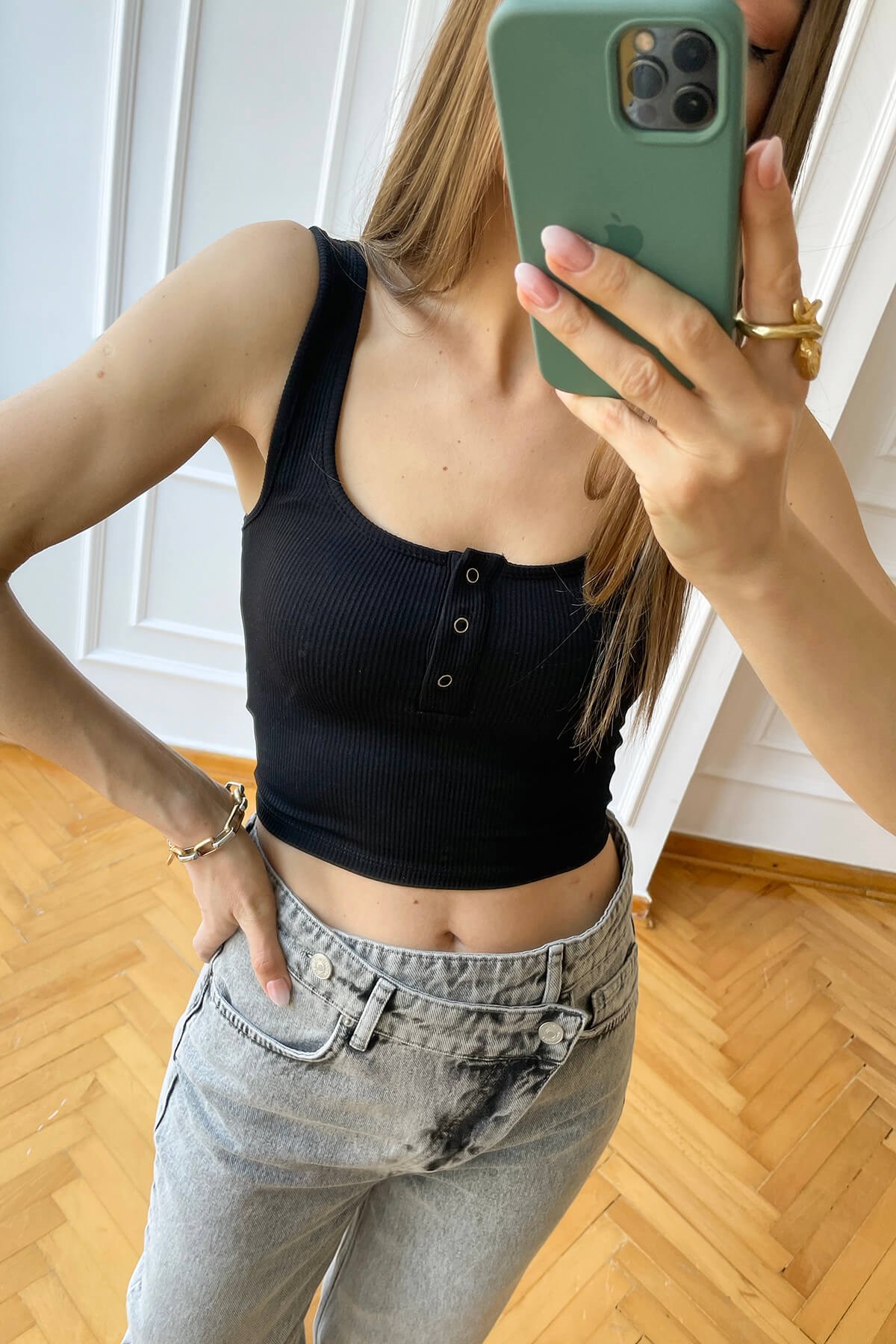 Siyah Önü Çıtçıtlı Crop Atlet