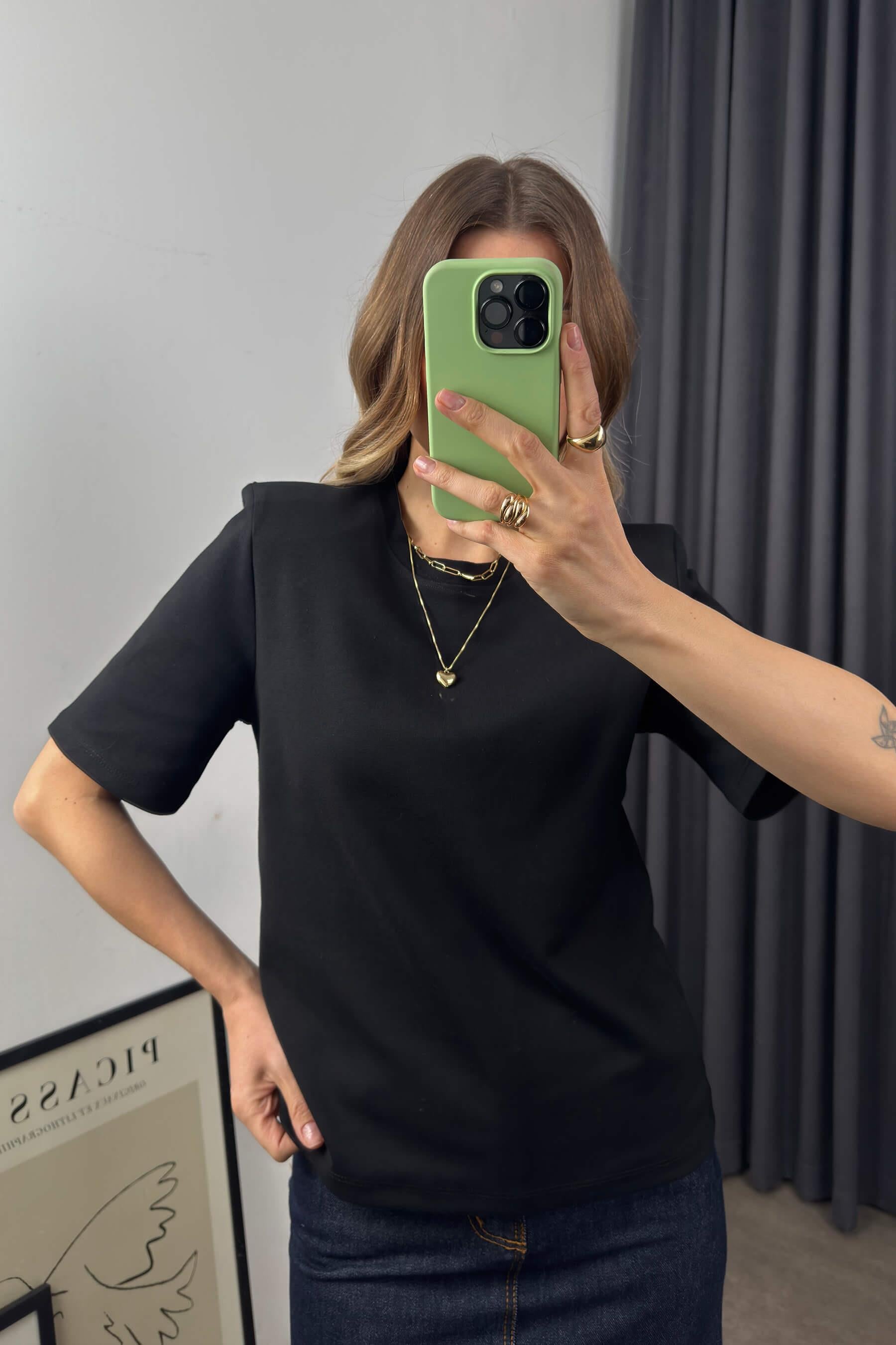 Siyah Oversize Vatkalı T-Shirt