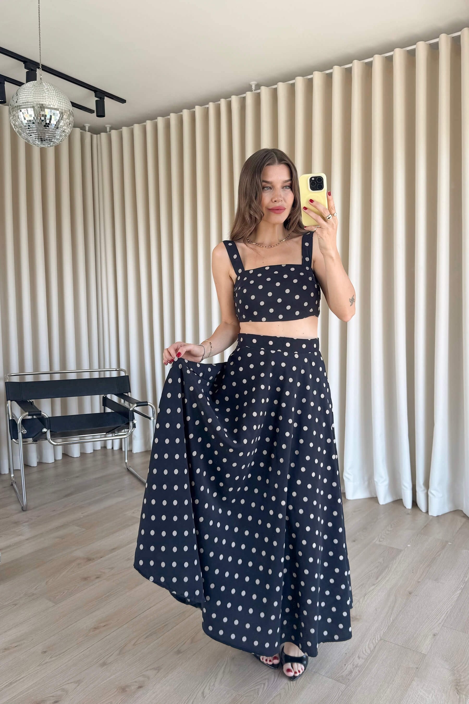Siyah Puantiyeli Askılı Crop Bluz Etek Takım