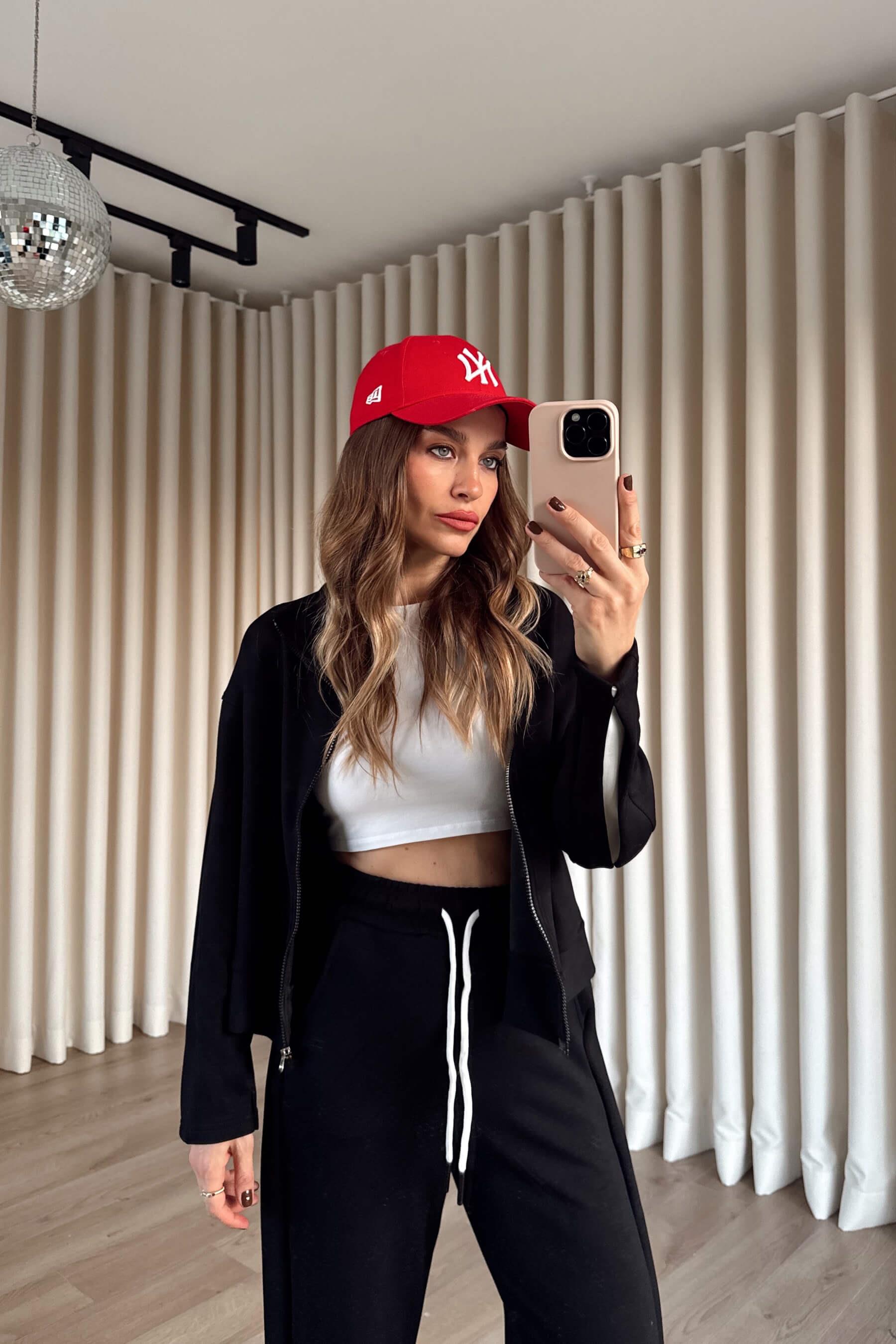 Siyah Şerit Detaylı Fermuarlı Modal Eşofman Takımı