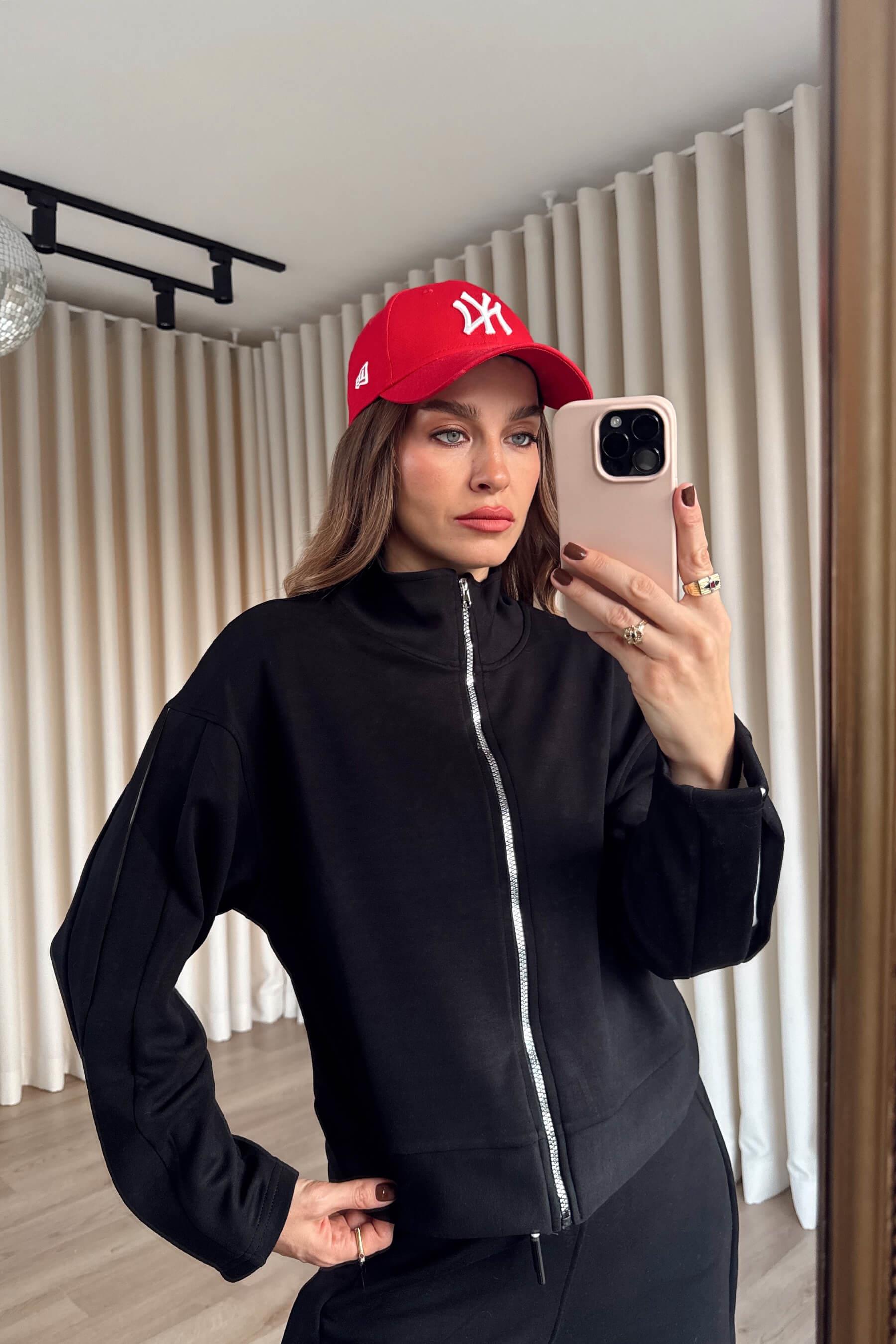 Siyah Şerit Detaylı Fermuarlı Modal Eşofman Takımı