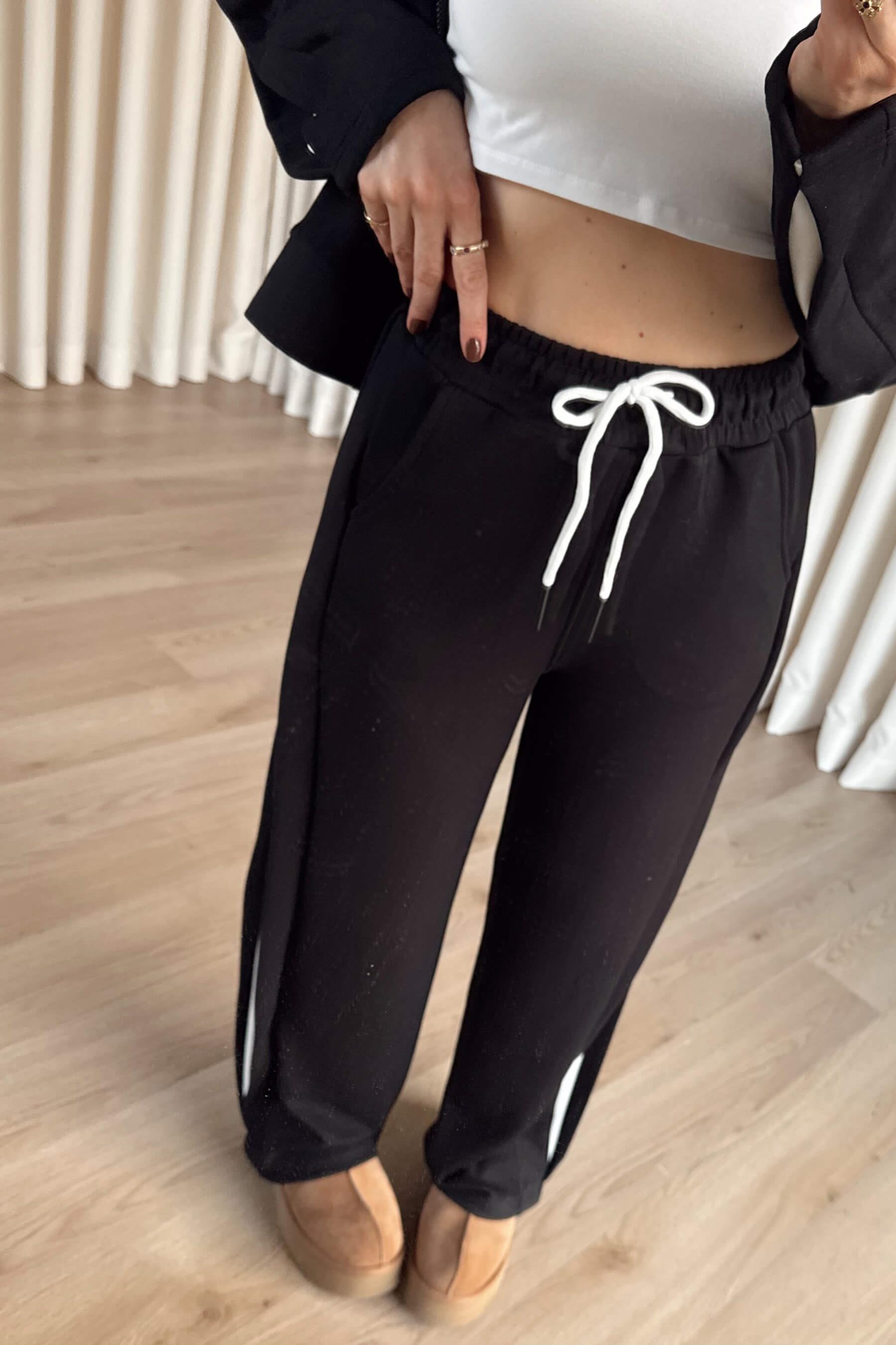 Siyah Şerit Detaylı Fermuarlı Modal Eşofman Takımı