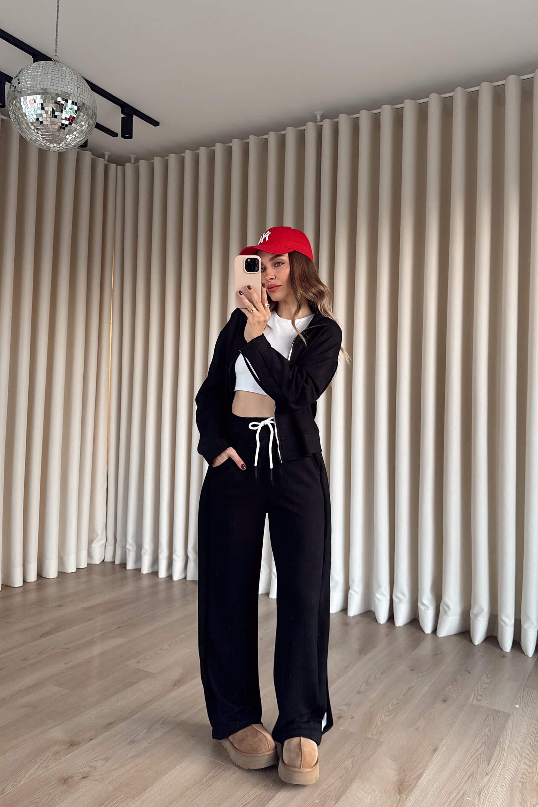 Siyah Şerit Detaylı Fermuarlı Modal Eşofman Takımı