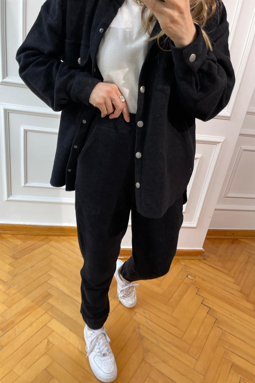 Siyah Şönil Kumaş Gömelk Pantolon Takım