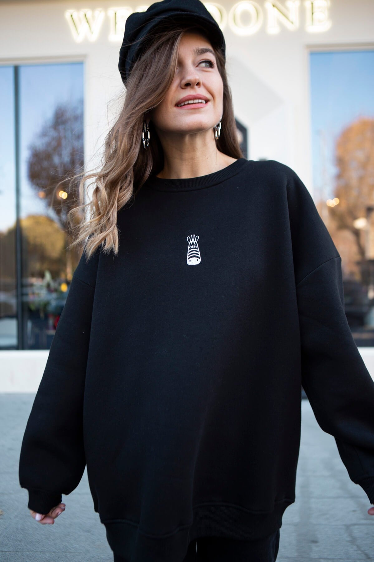 Siyah Zebra Nakışlı Şardonlu Sweat