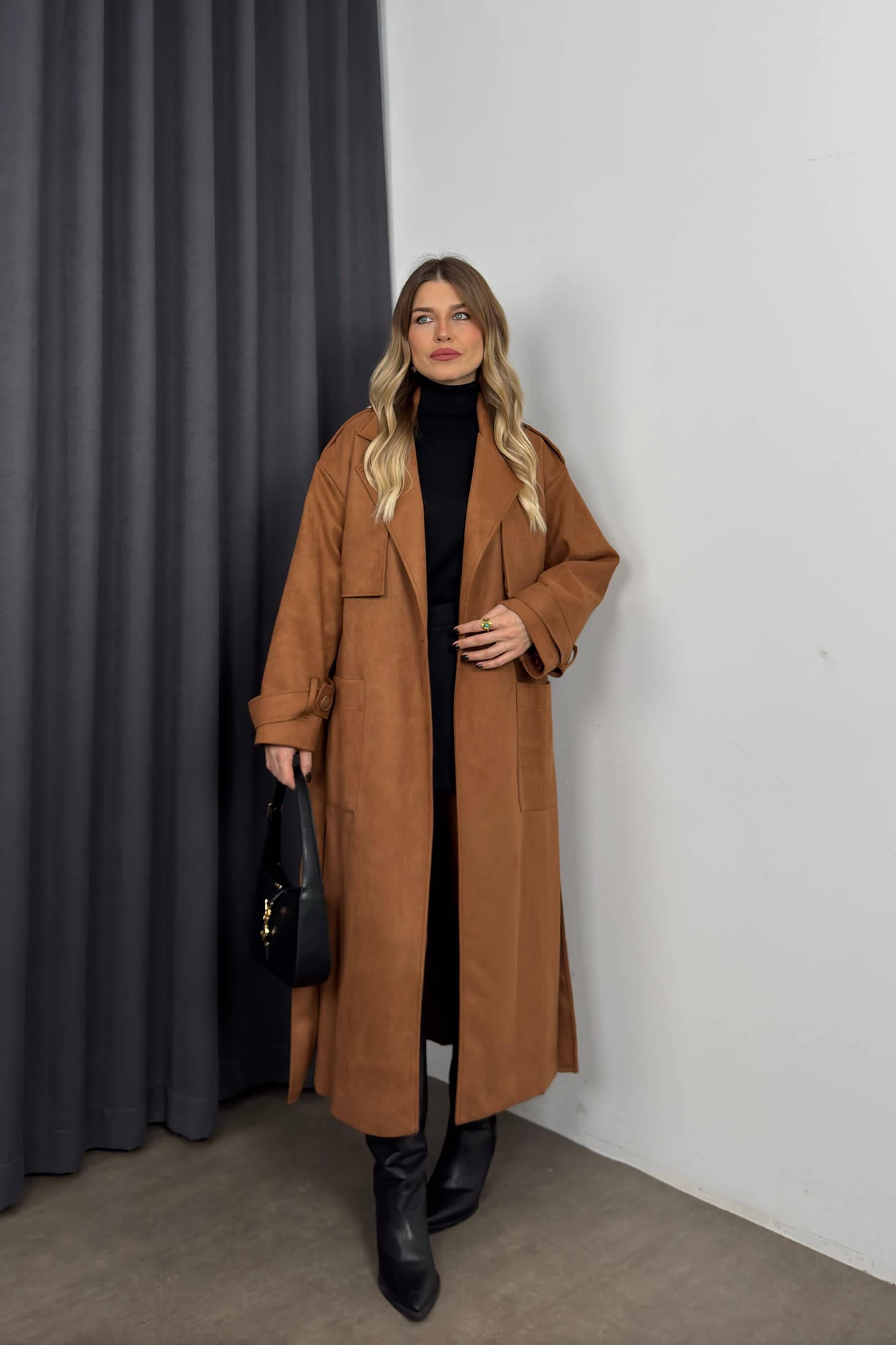 Taba Apolet Detaylı Kuşaklı Oversize Süet Kaban