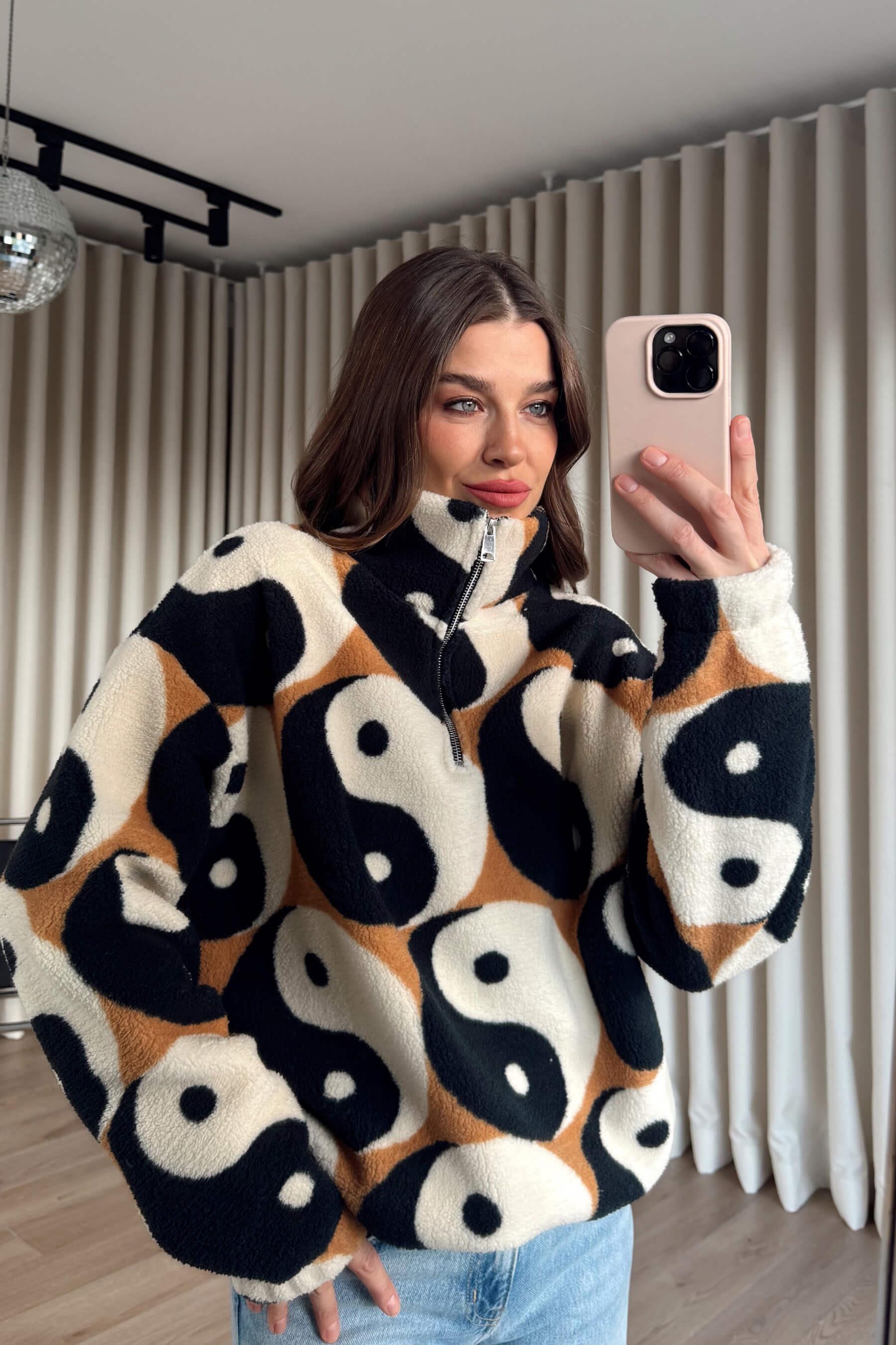 Taba Siyah Yarım Fermuarlı Oversize Beli Lastikli Peluş Sweatshirt . ÖN SİPARİŞ AÇILMIŞTIR. 17 OCAK CUMARTESİ STOK GİRİŞ TARİHİDİR