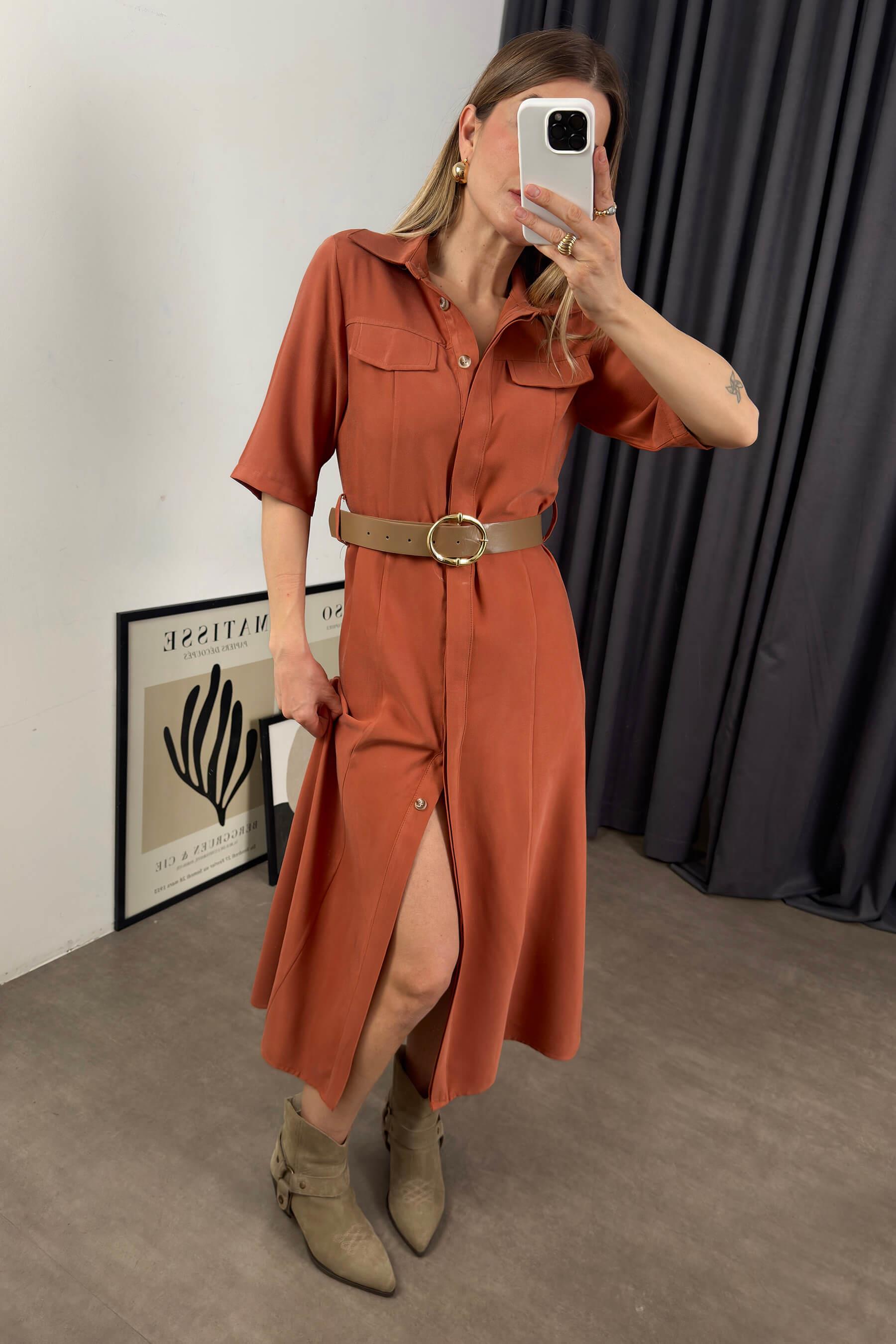 Tarçın Rengi Kısa Kollu Midi Boy Tensel Elbise