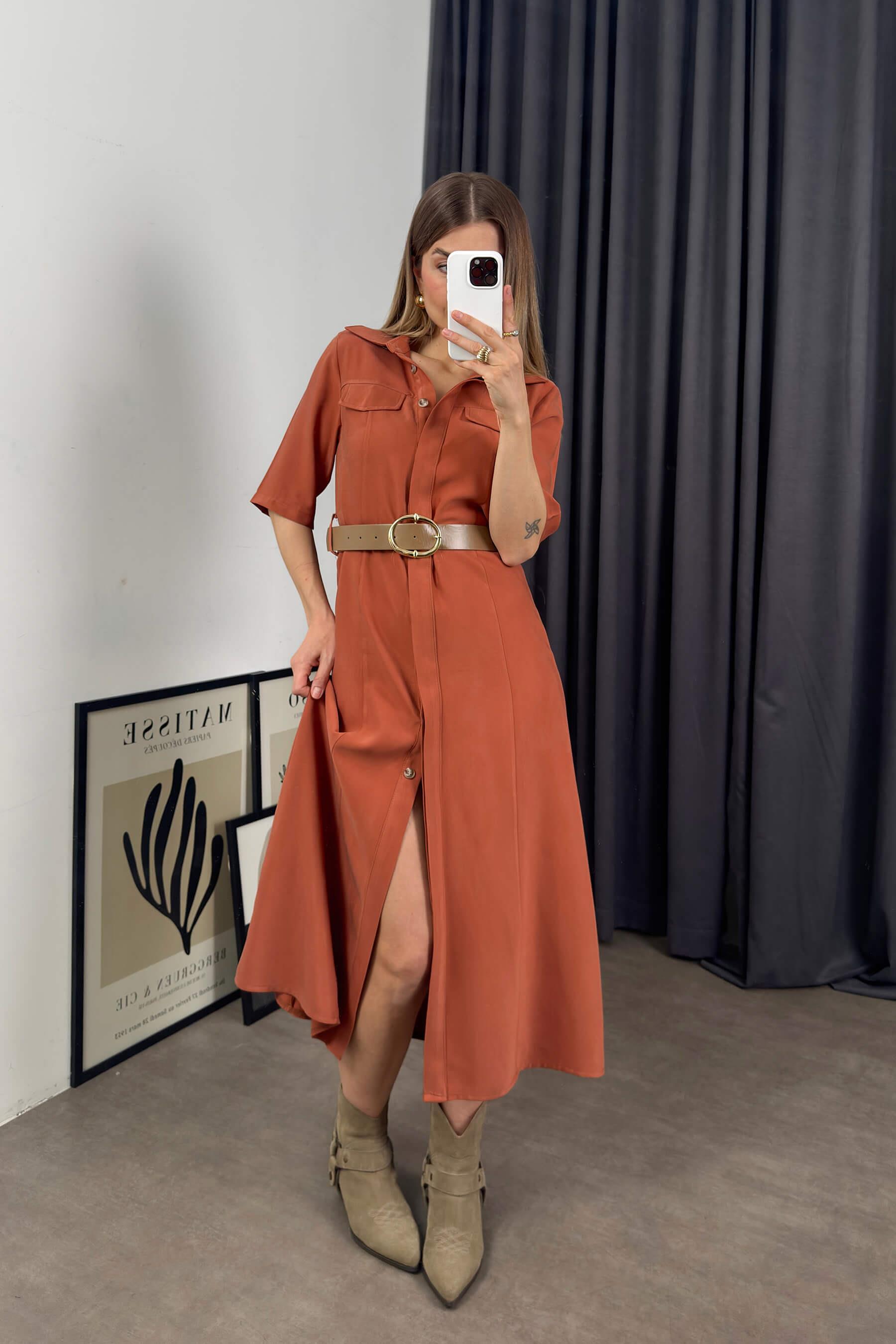 Tarçın Rengi Kısa Kollu Midi Boy Tensel Elbise