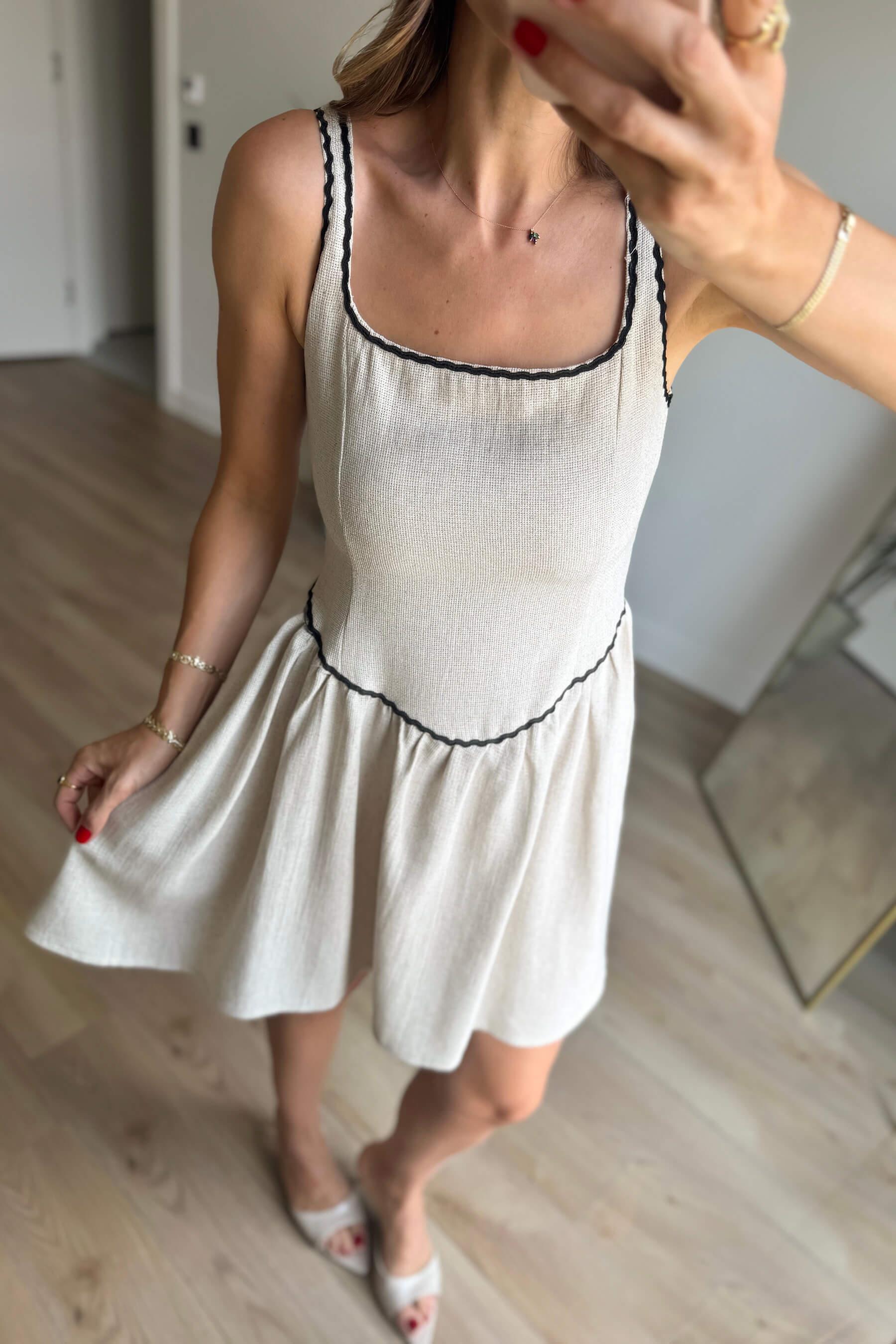 Taş Rengi Kalın Askılı Dantel Detaylı Ajurlu Keten Elbise