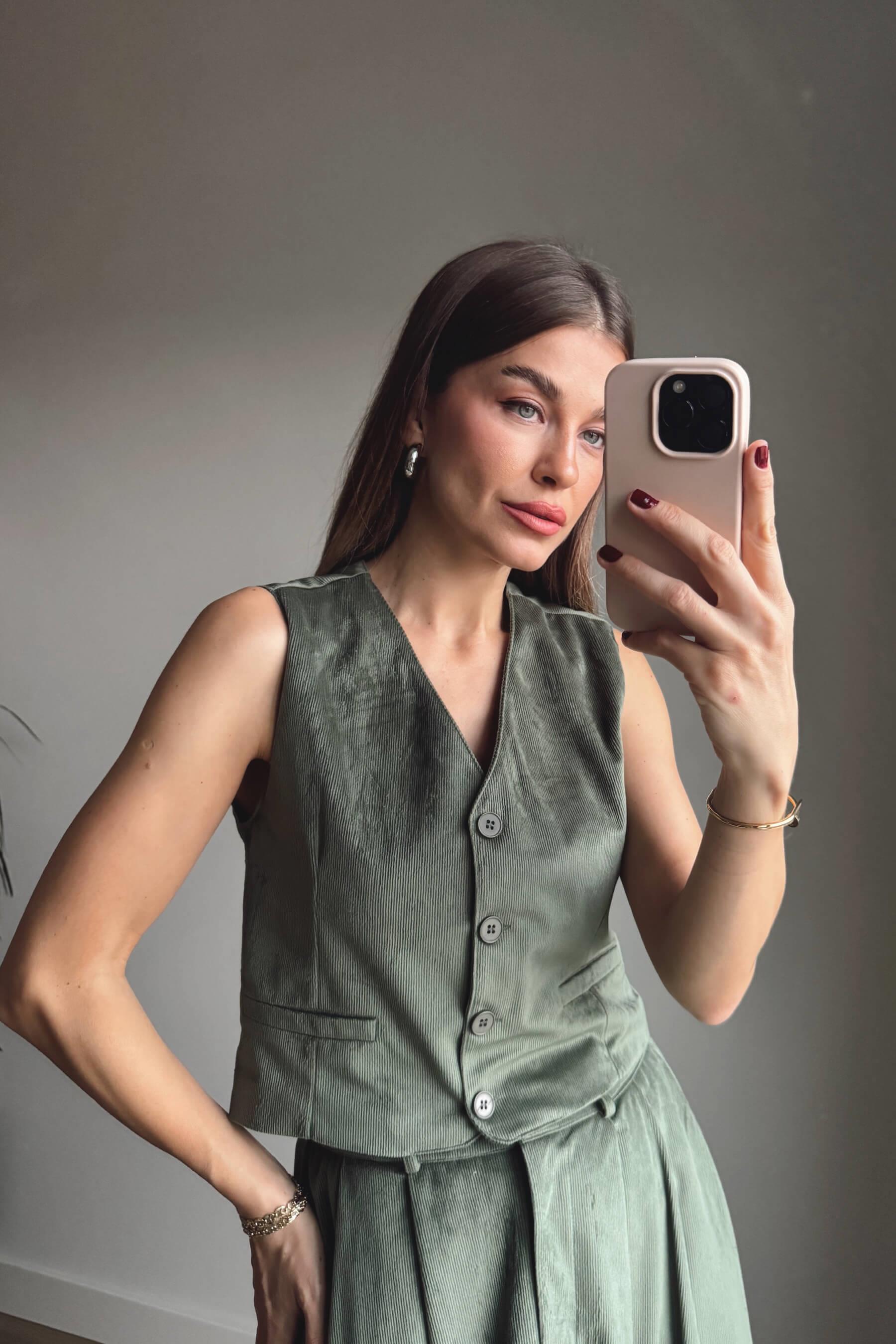 Yeşil İnce Fitilli Yelek Etek Kadife Takım