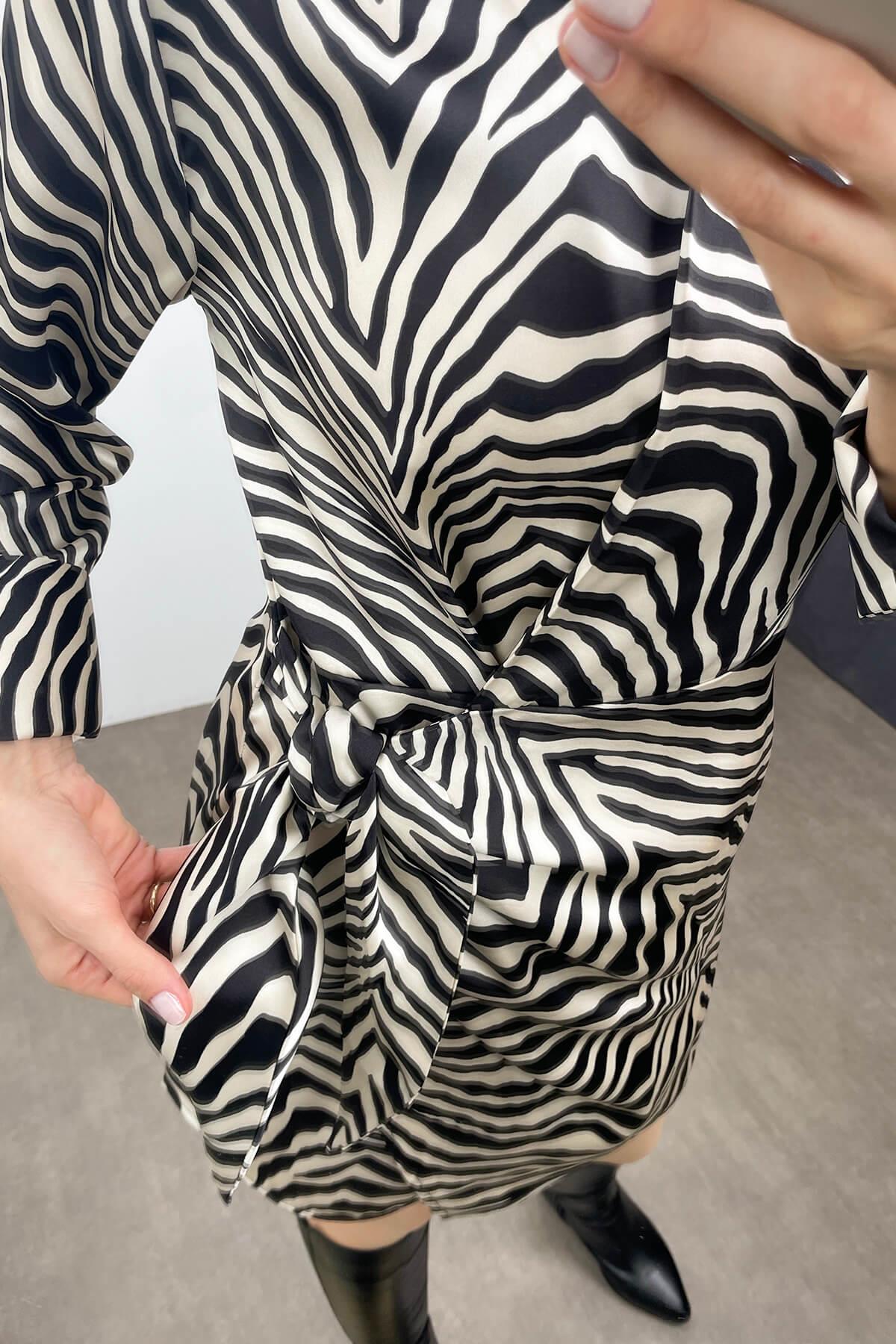 Zebra Desen Gömlek Yaka Belden Bağlamalı Saten Elbise