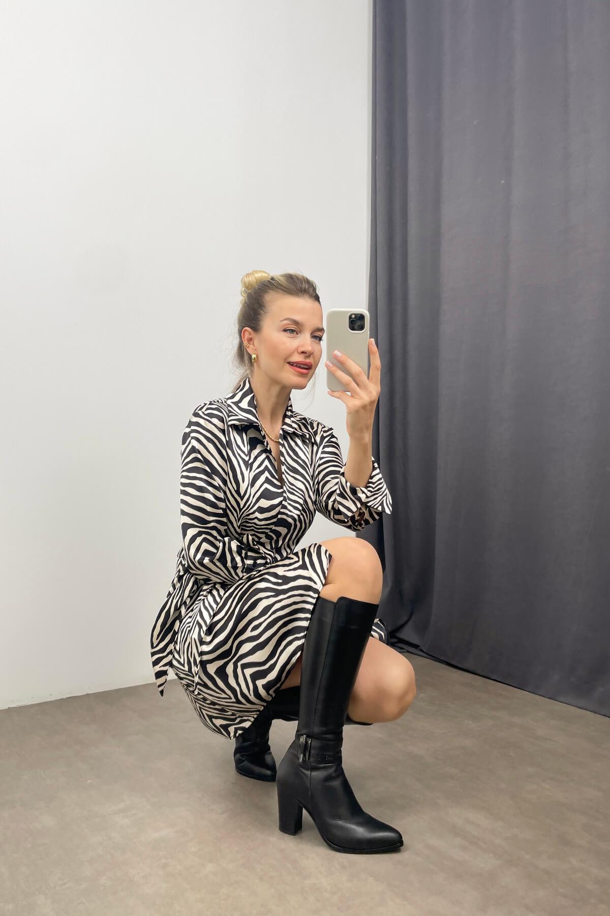 Zebra Desen Gömlek Yaka Belden Bağlamalı Saten Elbise
