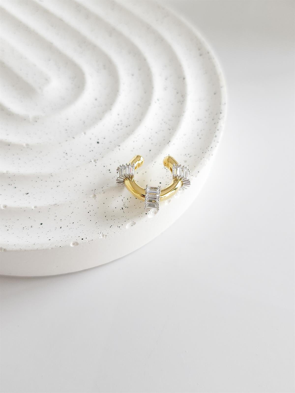 Baget Kıkırdak Küpe