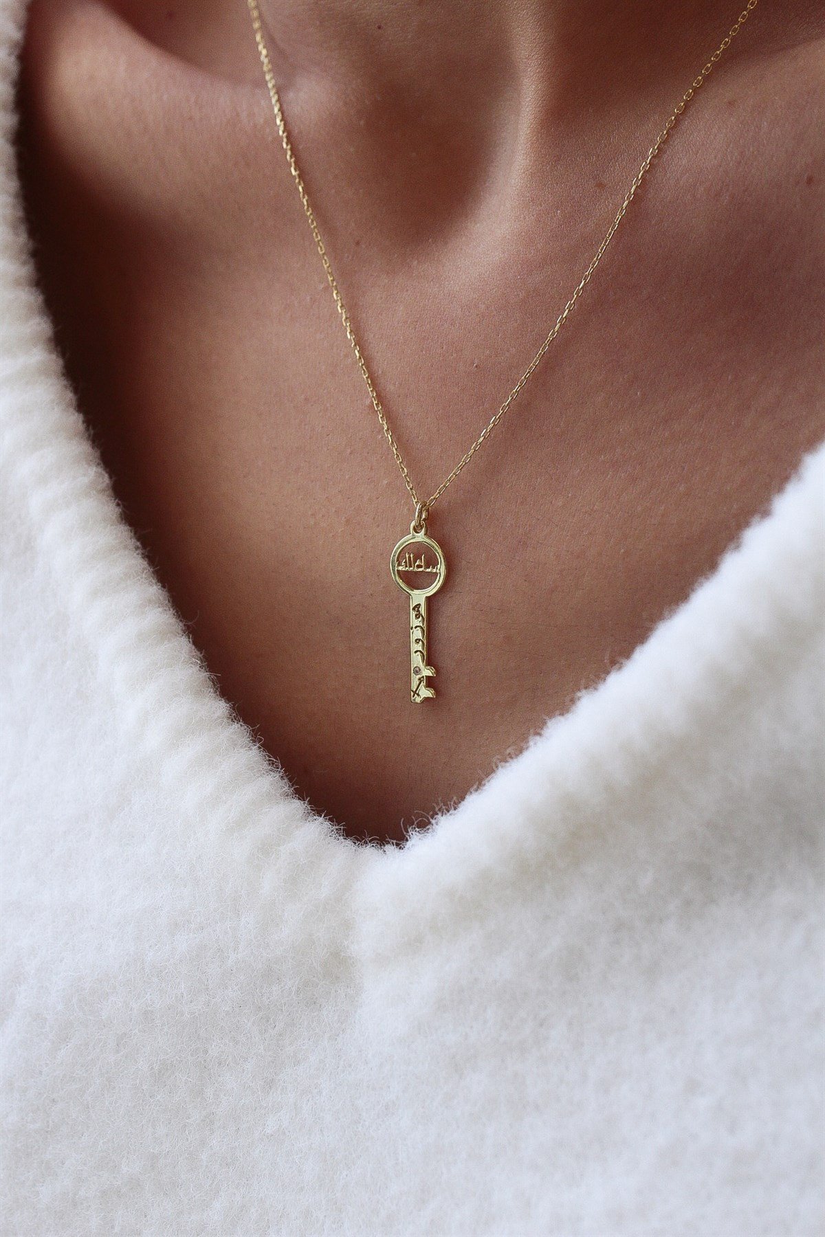 Dilek Anahtarı Kolye