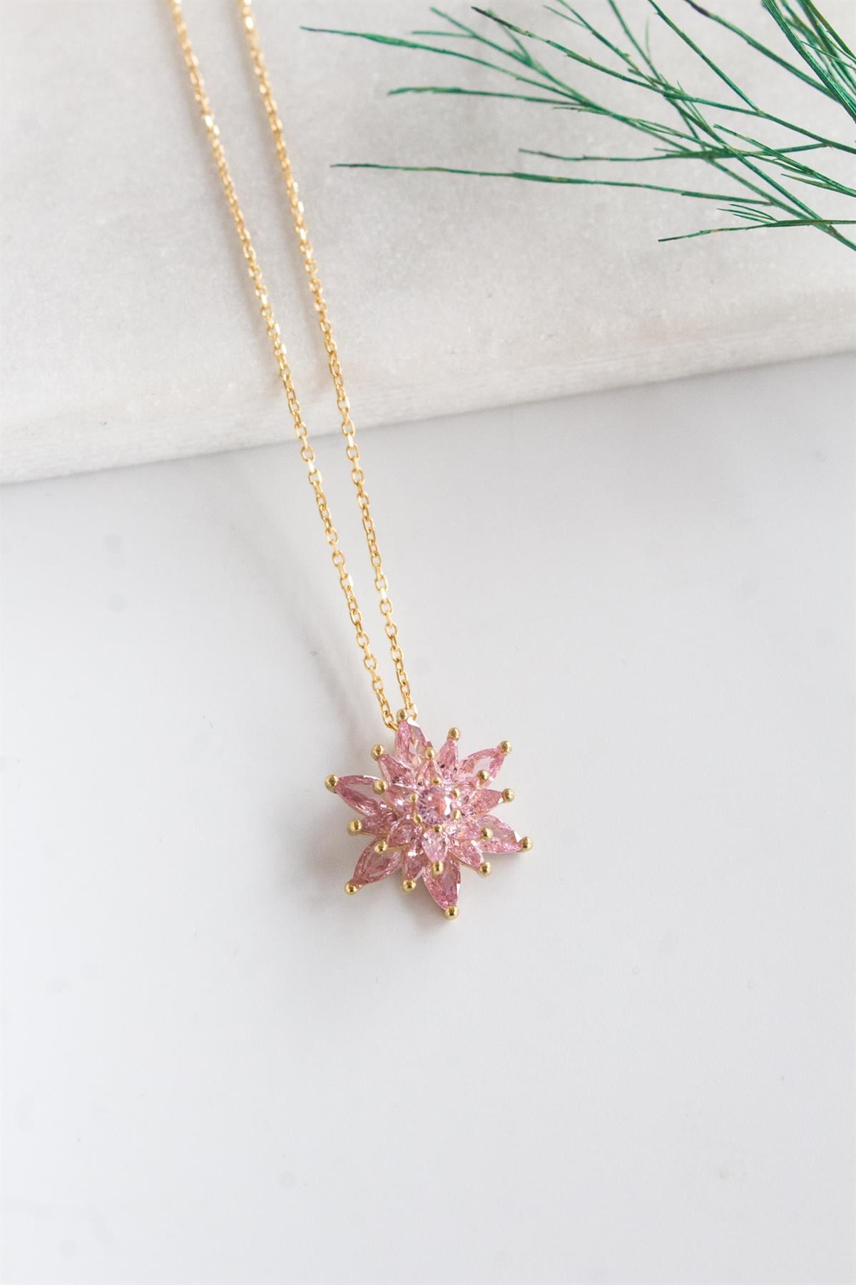 Doğal Taş Lotus Kolye