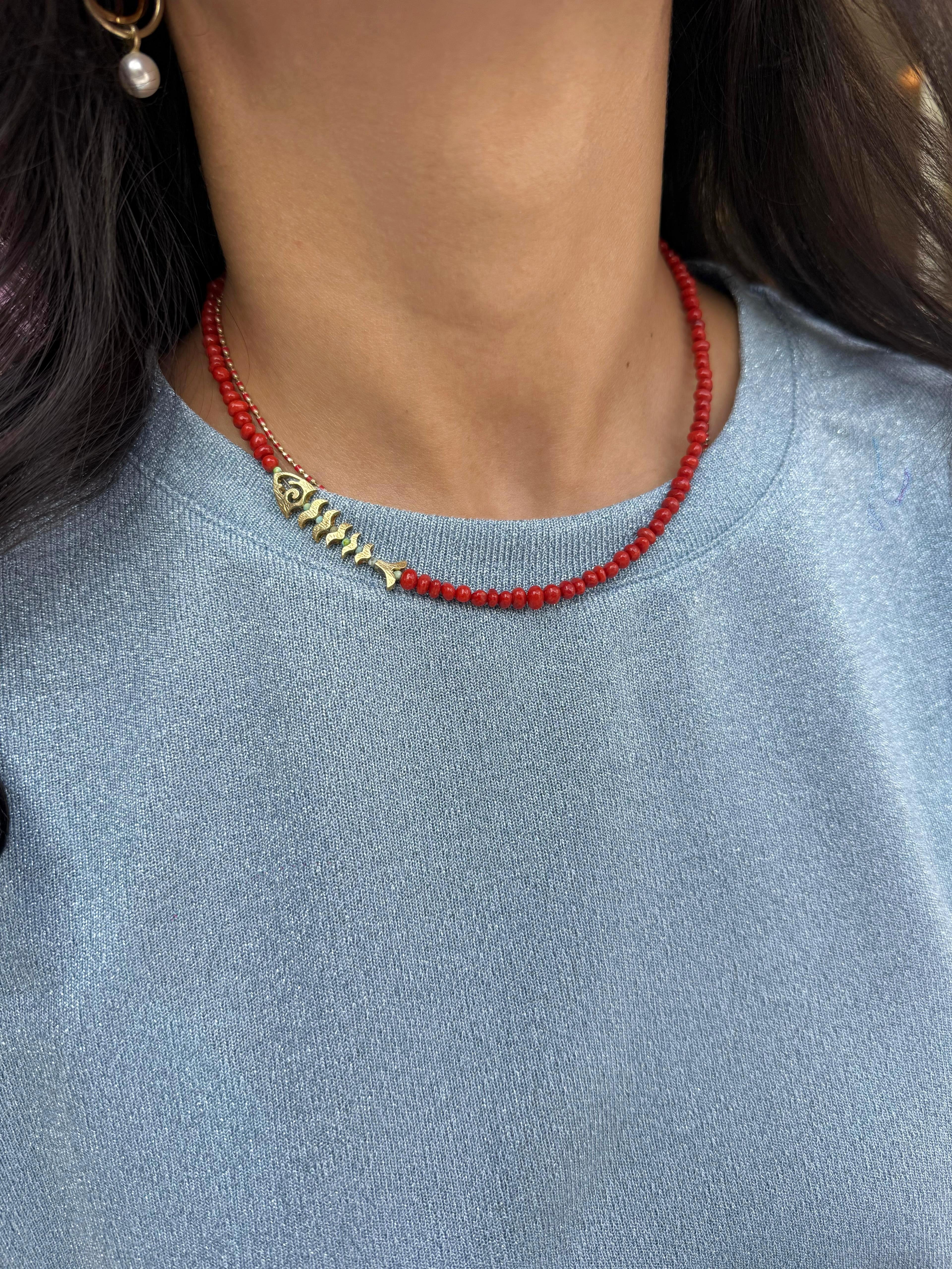 Doğal Taş ( Mercan ) Balık Kolye