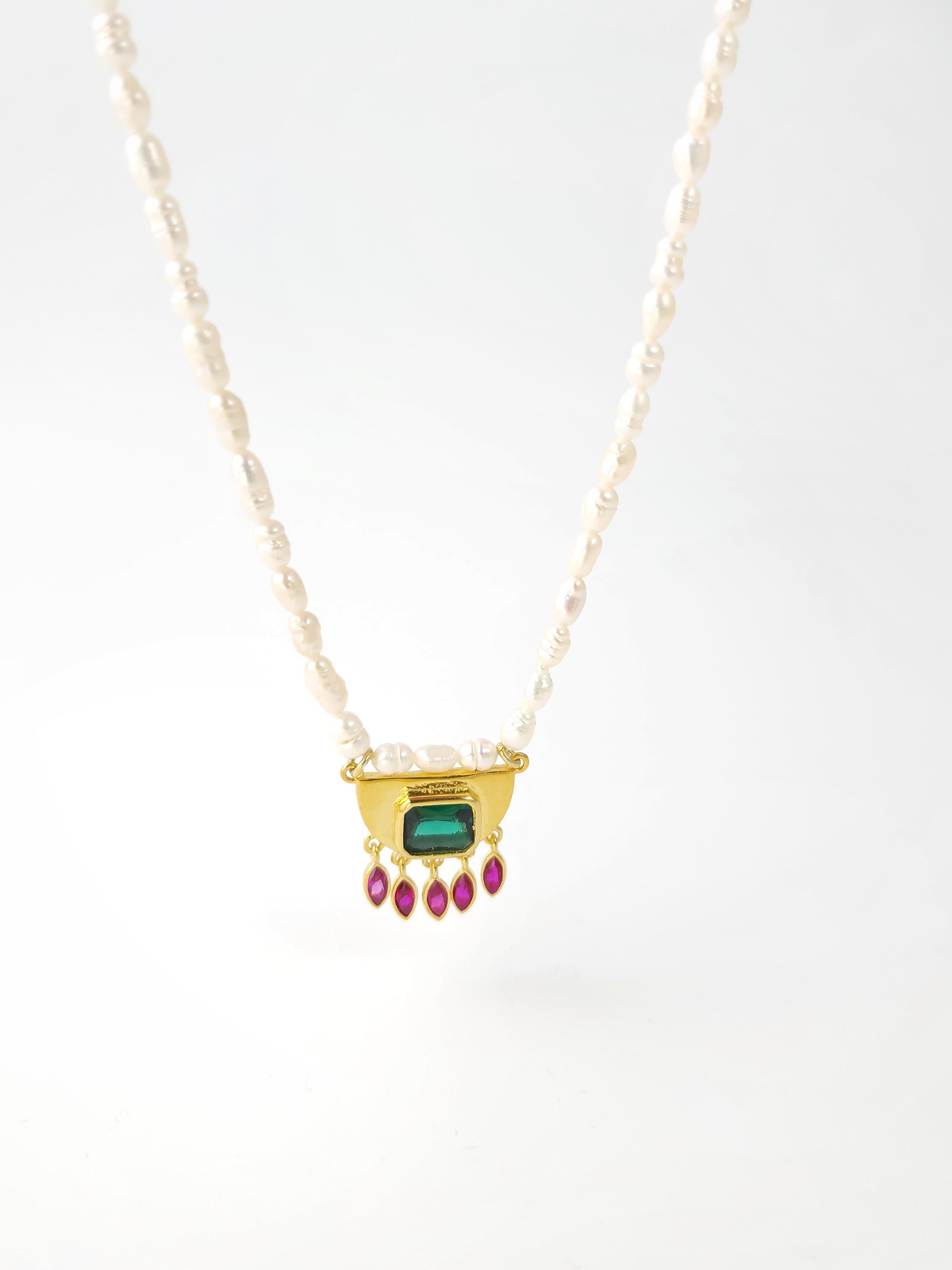 Doğal Taş Salkım İnci Kolye