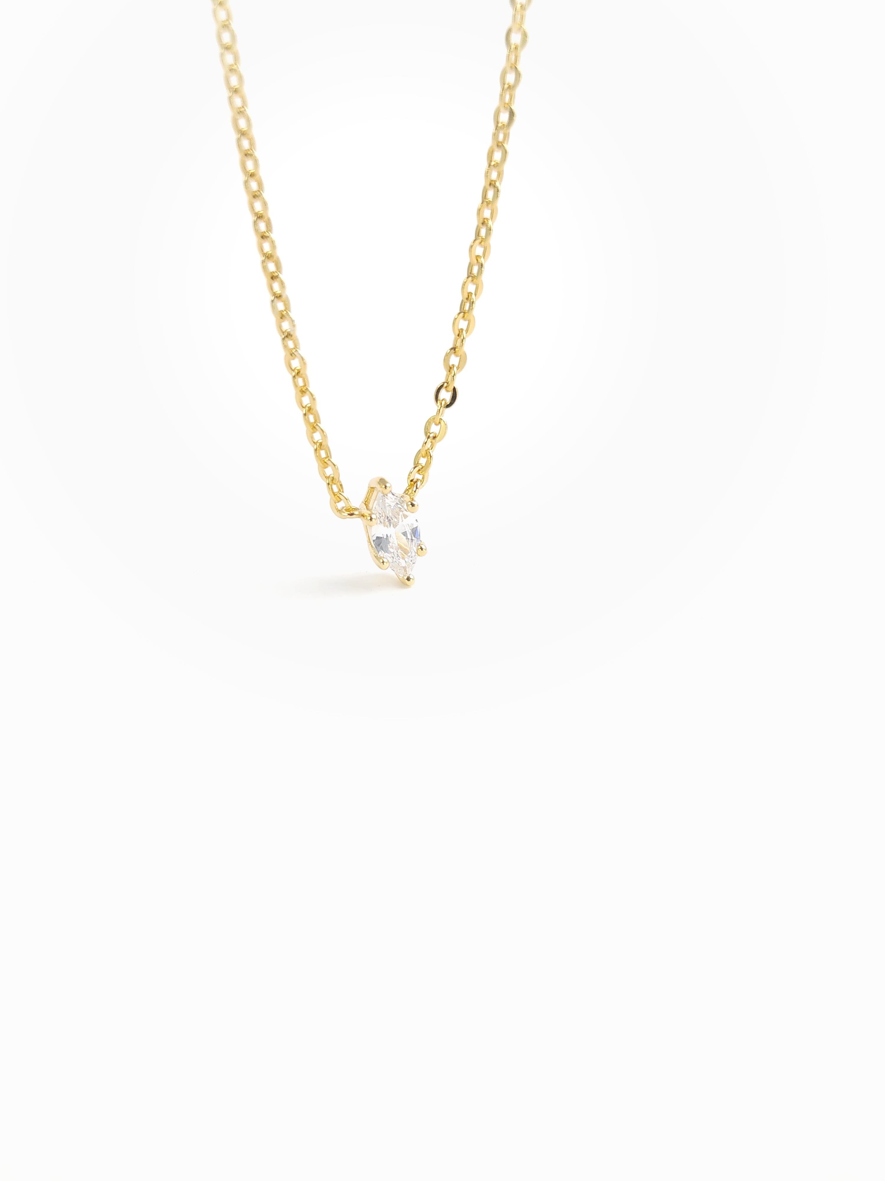 Doğal Taş ( Zirkon ) Tektaş 3 Kolye