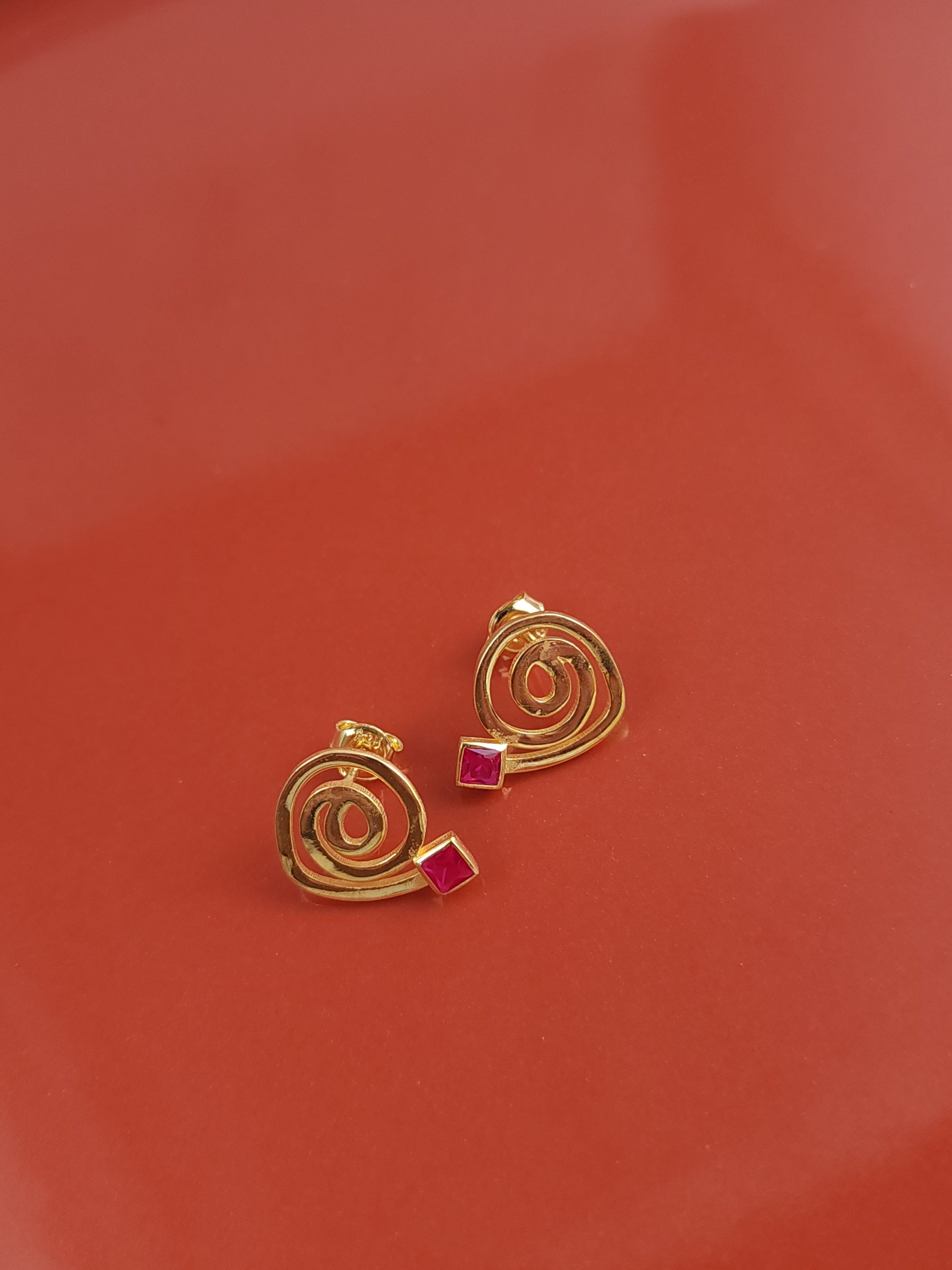 Doğaltaş Spiral 2 Küpe
