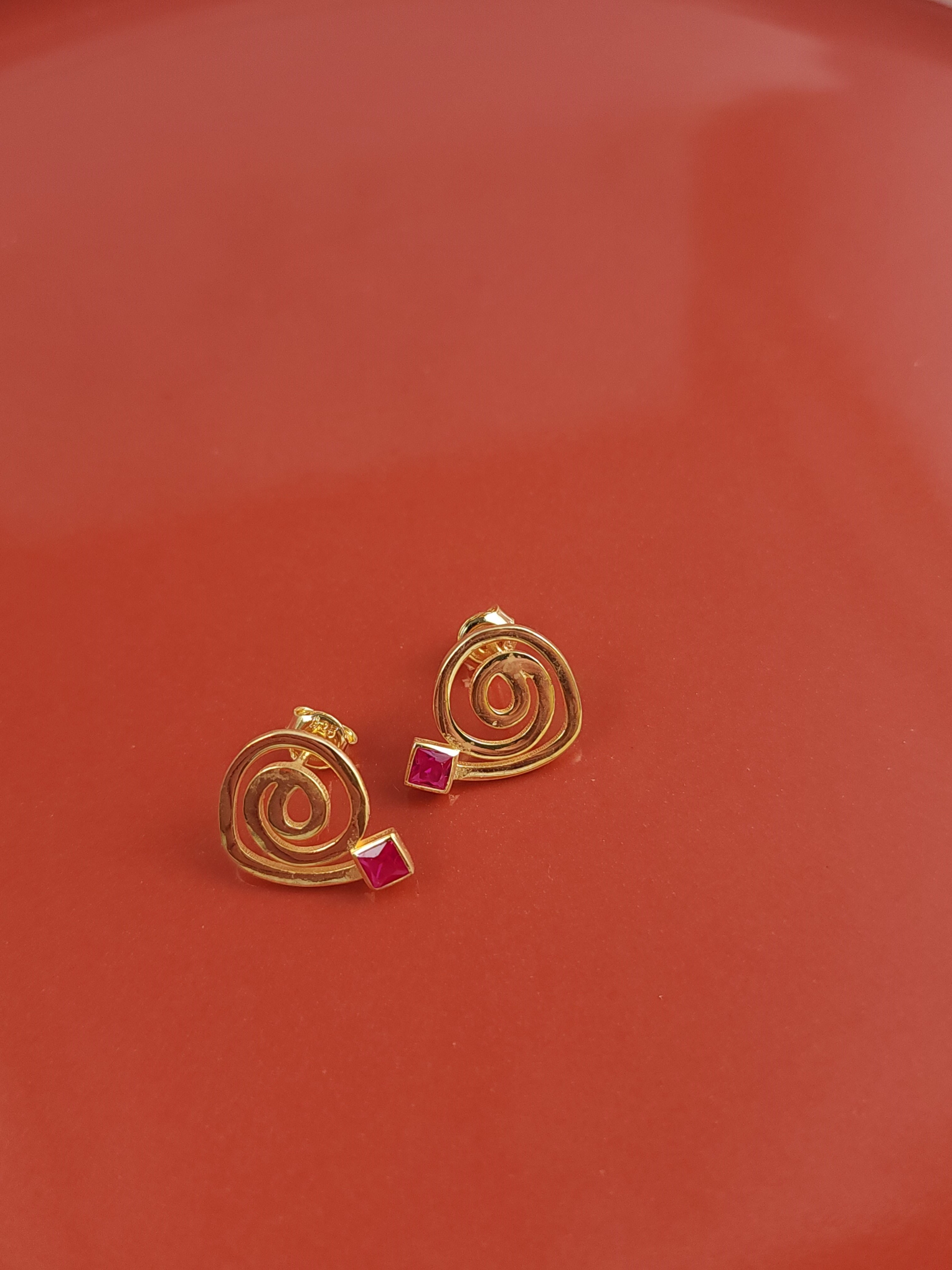 Doğaltaş Spiral 2 Küpe